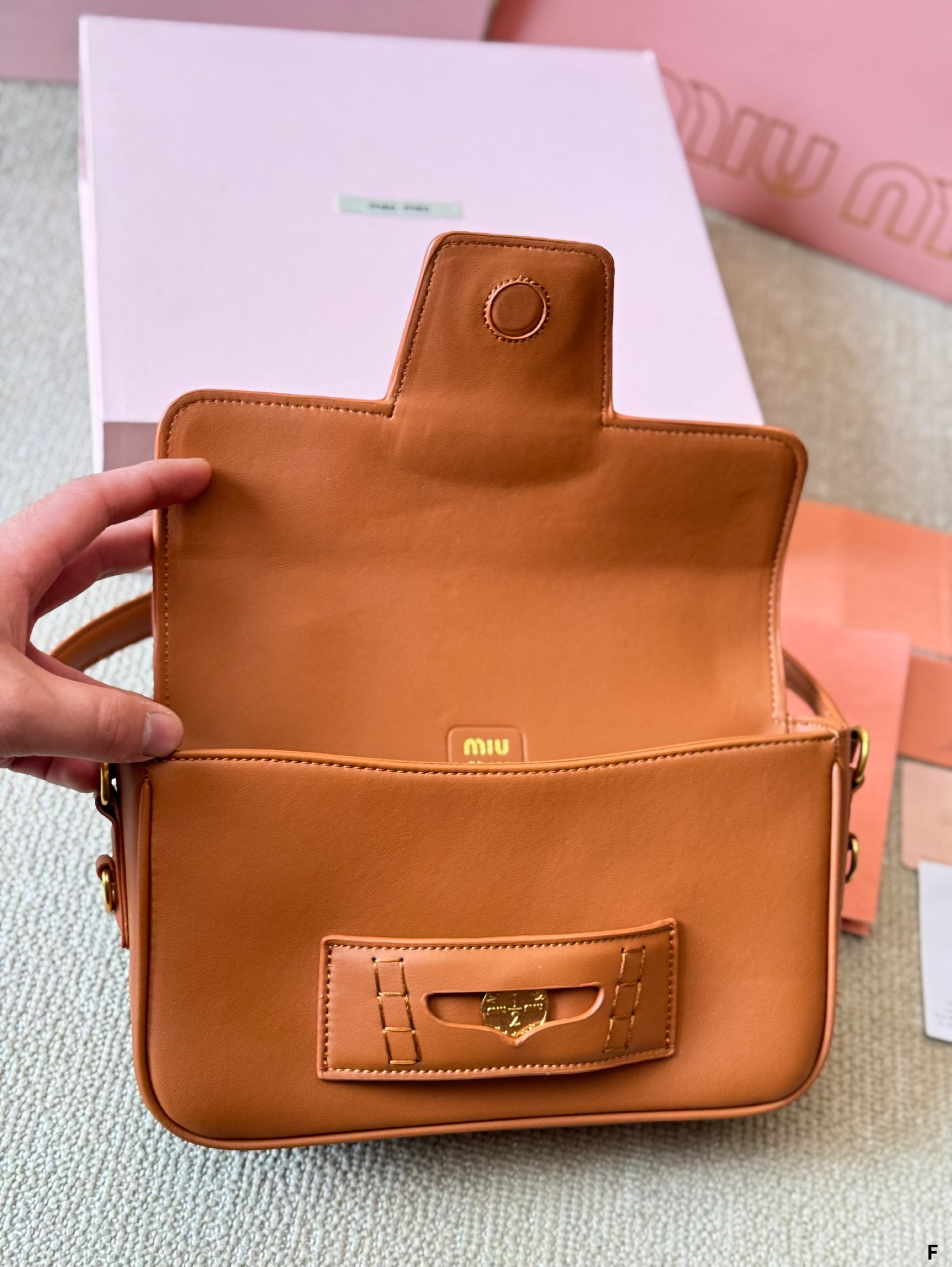 MIU MIU PENNY SMALL BAG 25 IN BROWN CALFSKIN