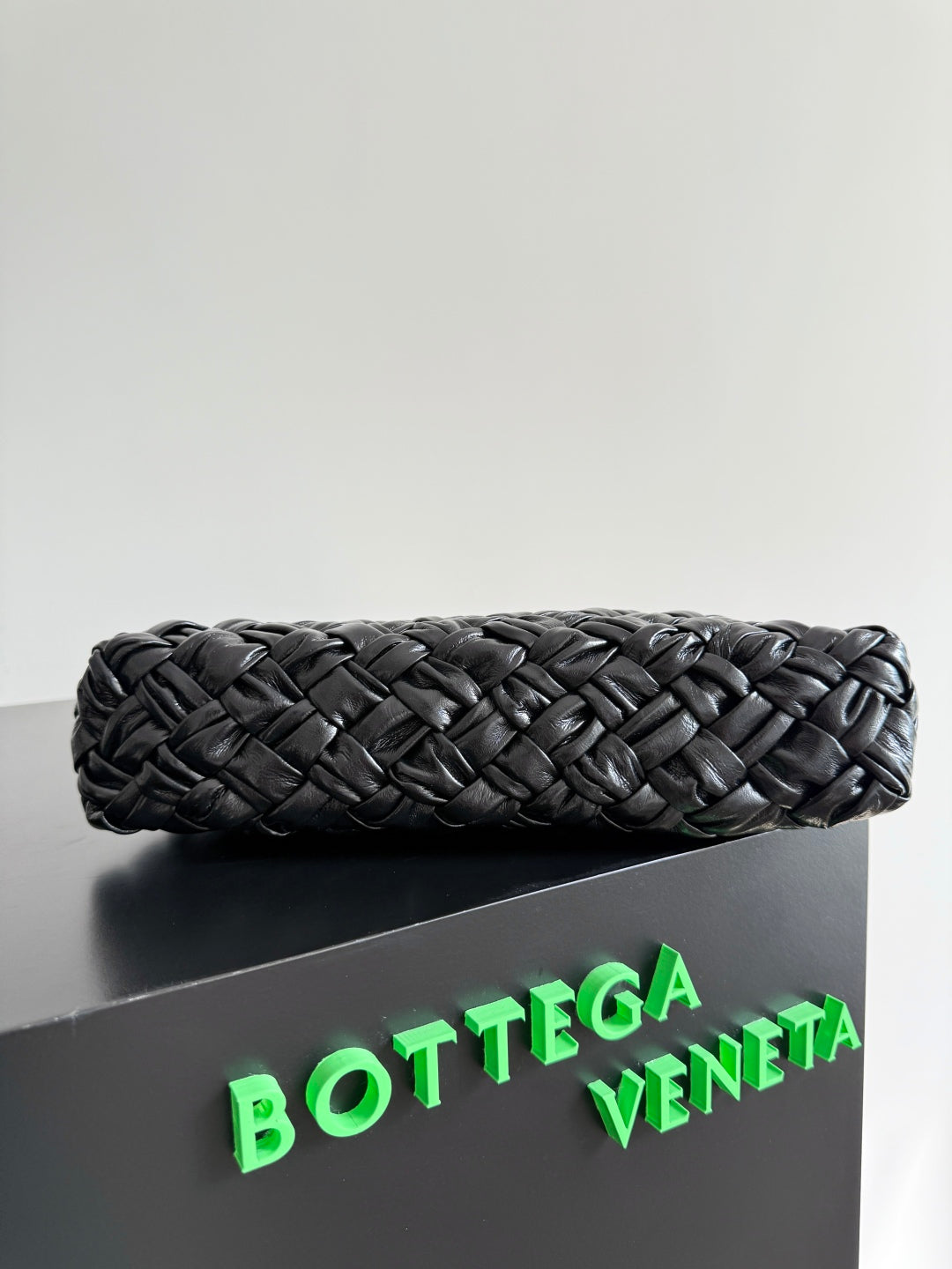 BOTTEGA VENETA KELIMERO CHA-CHA CLUTCH 28.5 IN BLACK LAMBSKIN
