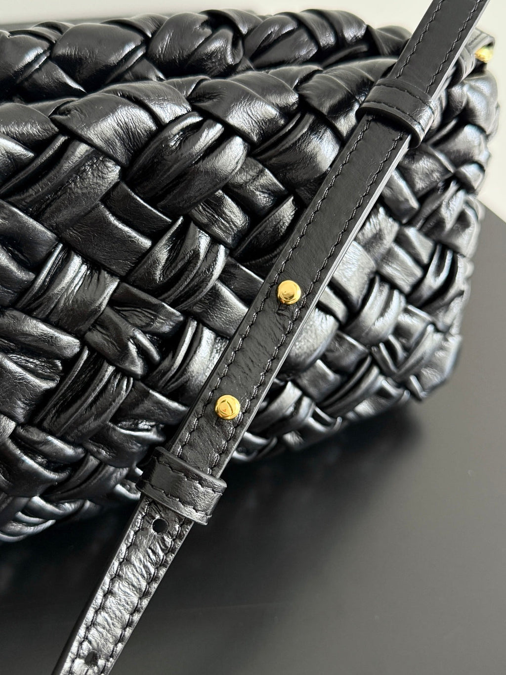 BOTTEGA VENETA KELIMERO CHA-CHA CLUTCH 28.5 IN BLACK LAMBSKIN