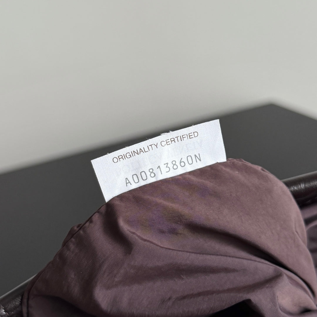 BOTTEGA VENETA SMALL DUSTBAG 21 IN DARK BROWN LAMBSKIN