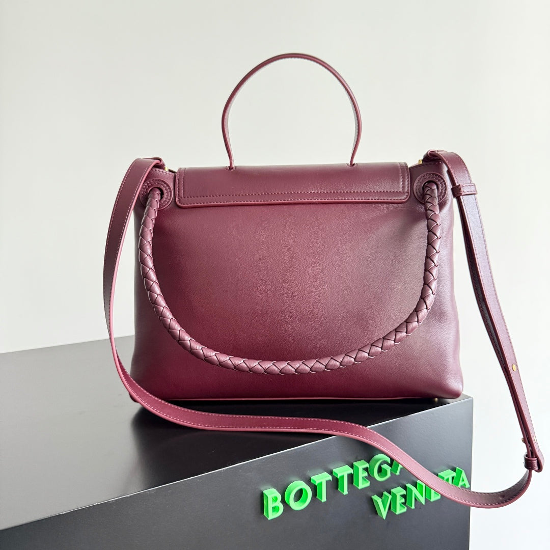 BOTTEGA VENETA MEDIUM CIAO CIAO 34 IN BURGUNDY CALFSKIN