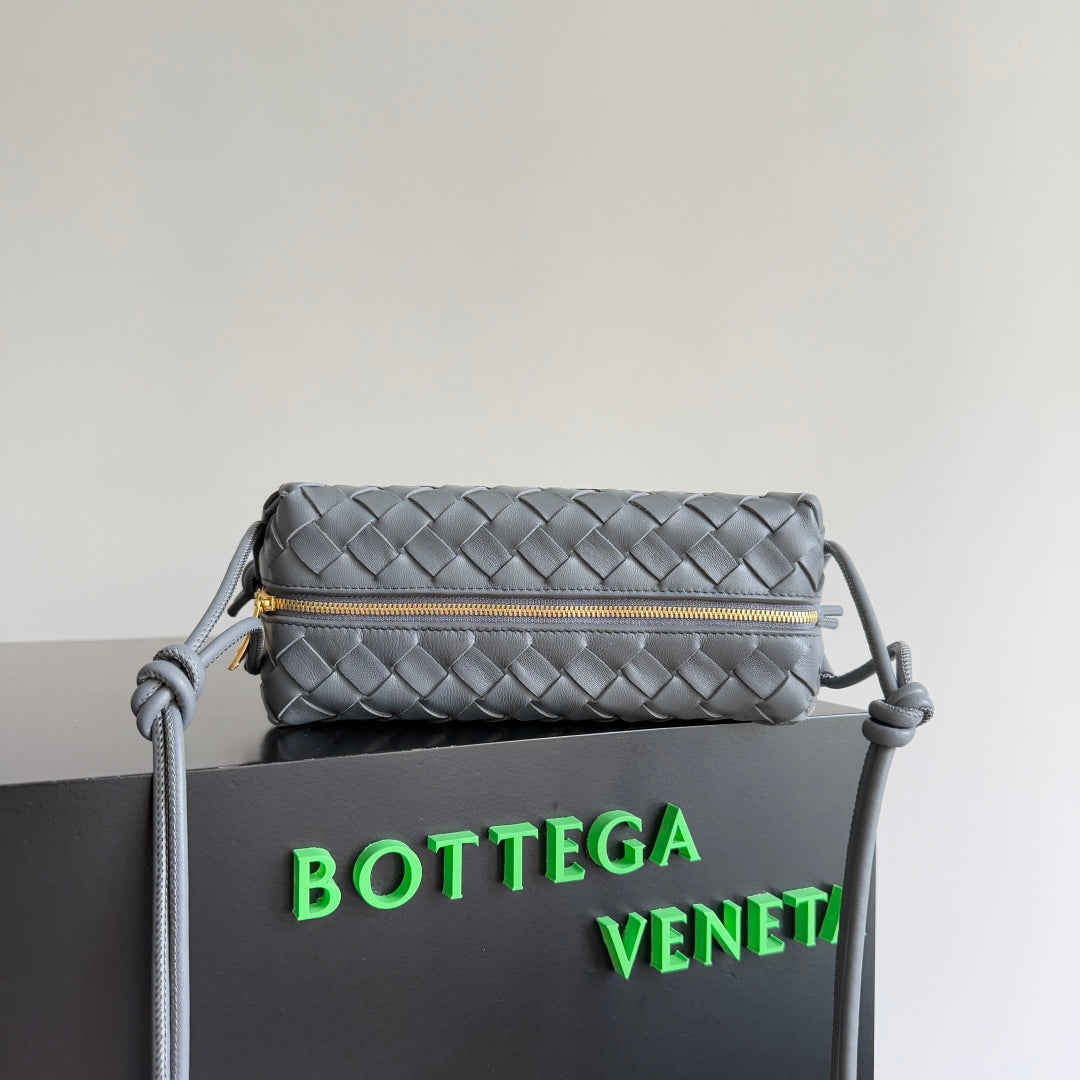 BOTTEGA VENETA MINI LOOP CAMERA BAG 22 IN GREY CALFSKIN