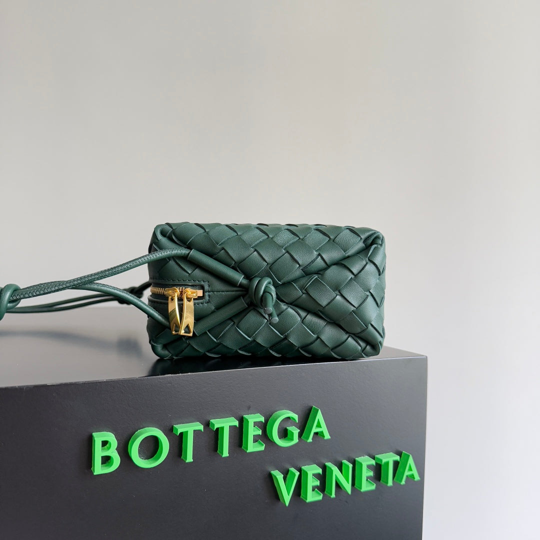BOTTEGA VENETA MINI LOOP CAMERA BAG 22 IN DARK GREEN CALFSKIN