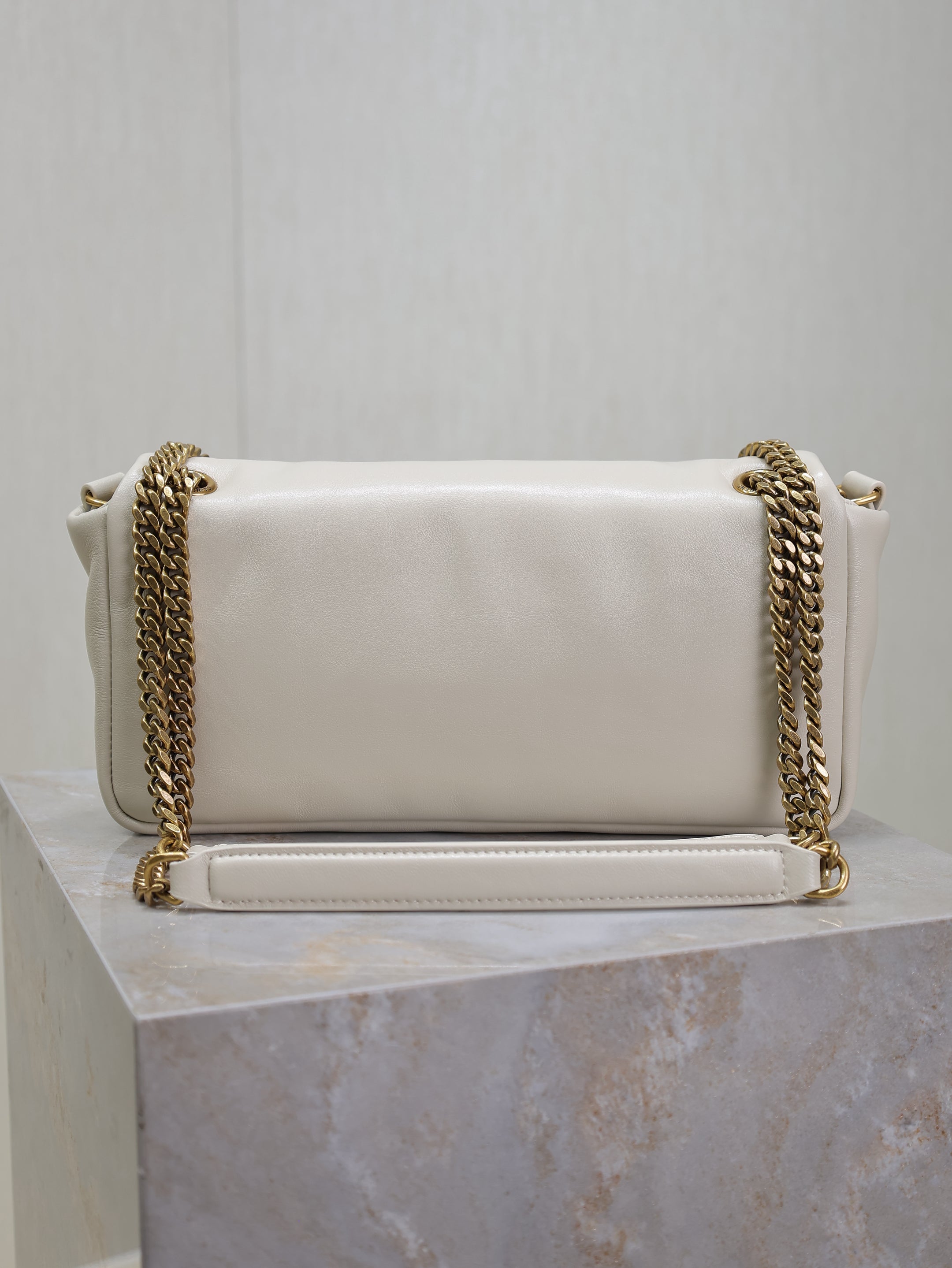 SAINT LAURENT YSL 25S CALYPSO HANDBAG 26 IN IVORY LAMBSKIN GOLD HARDWARE