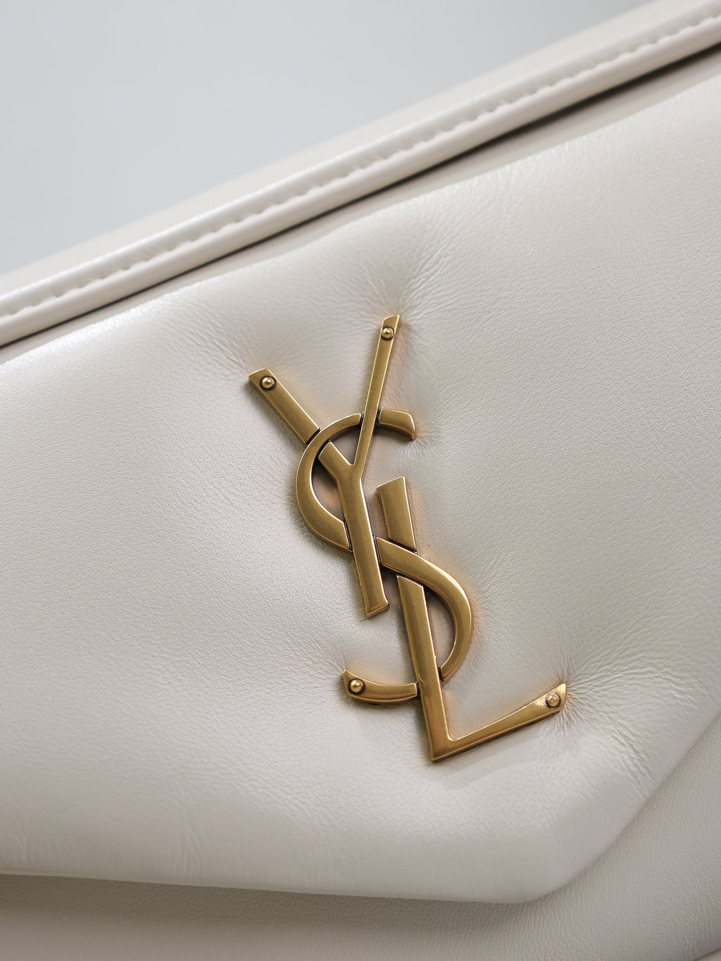 SAINT LAURENT YSL 25S CALYPSO HANDBAG 26 IN IVORY LAMBSKIN GOLD HARDWARE