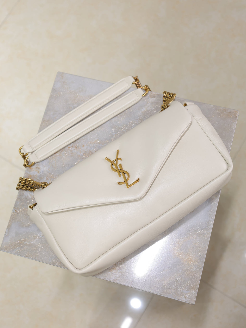 SAINT LAURENT YSL 25S CALYPSO HANDBAG 26 IN IVORY LAMBSKIN GOLD HARDWARE