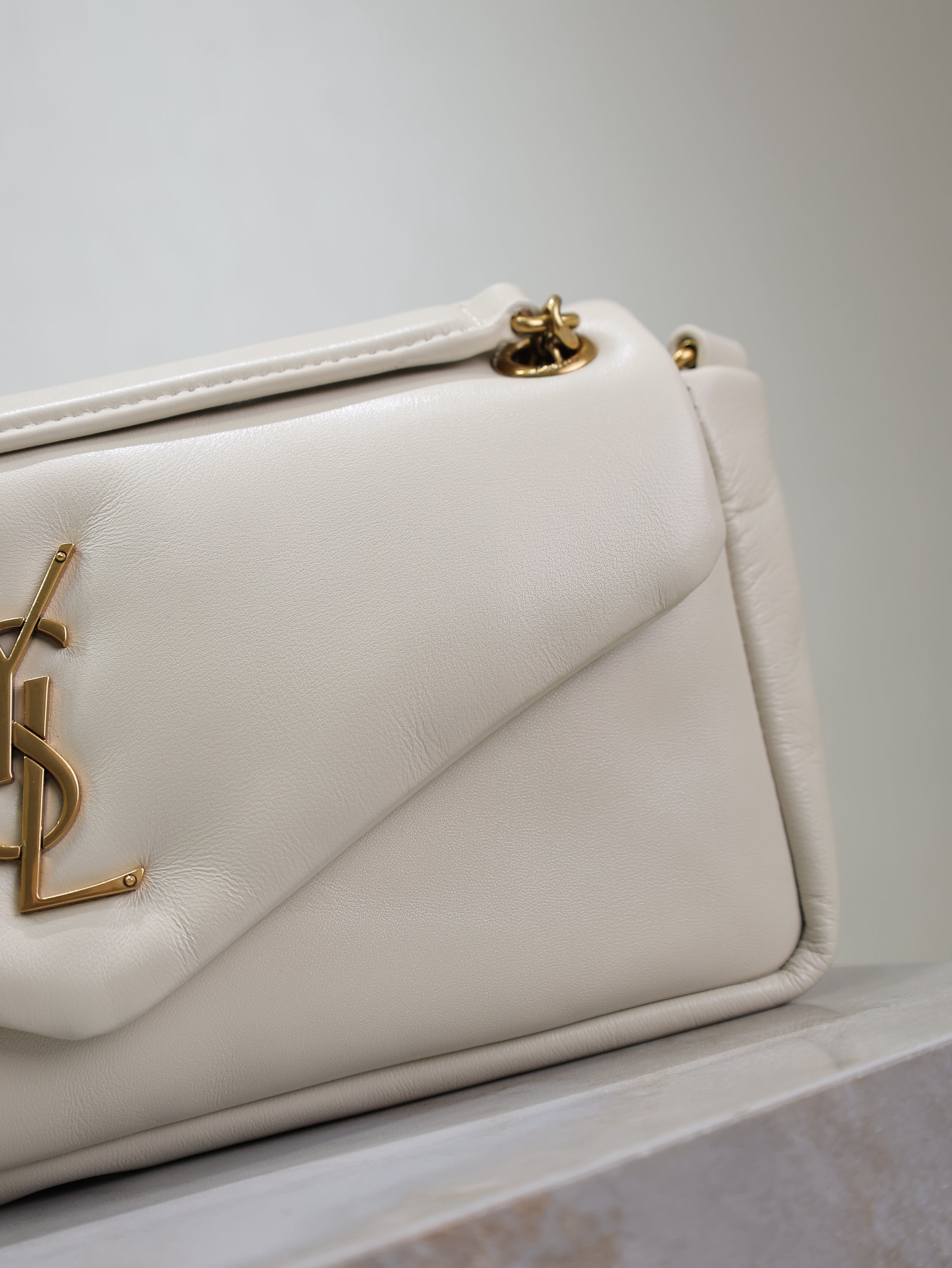 SAINT LAURENT YSL 25S CALYPSO HANDBAG 26 IN IVORY LAMBSKIN GOLD HARDWARE