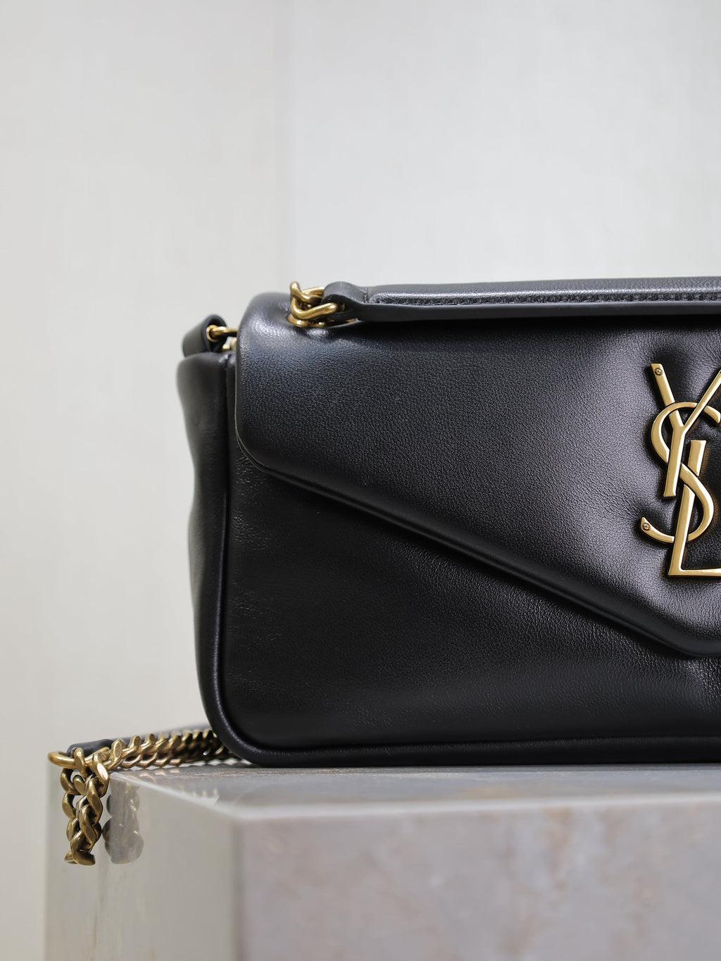 SAINT LAURENT YSL 25S CALYPSO HANDBAG 26 IN BLACK LAMBSKIN GOLD HARDWARE