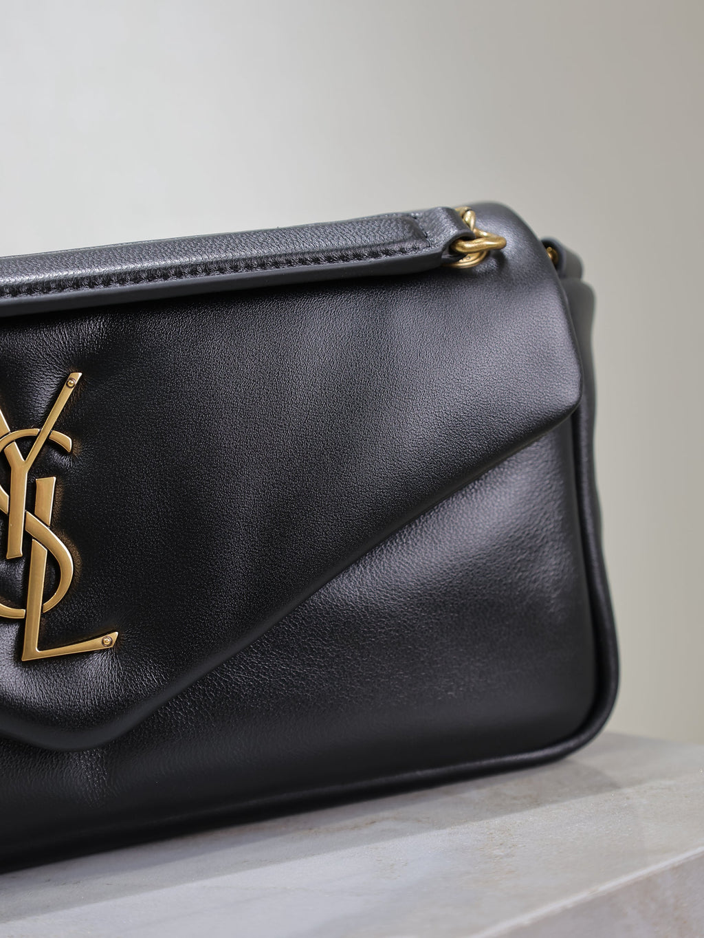 SAINT LAURENT YSL 25S CALYPSO HANDBAG 26 IN BLACK LAMBSKIN GOLD HARDWARE