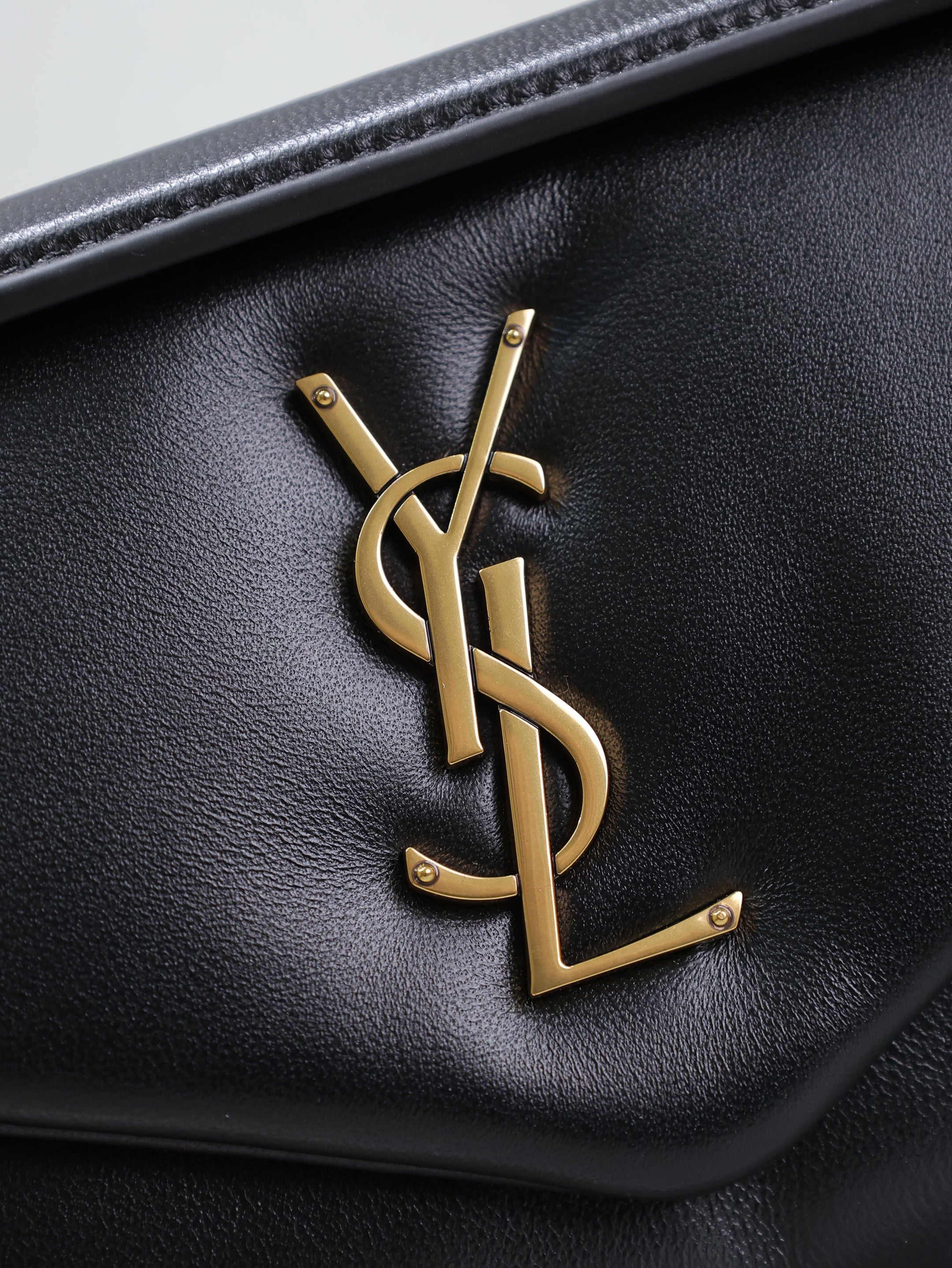 SAINT LAURENT YSL 25S CALYPSO HANDBAG 26 IN BLACK LAMBSKIN GOLD HARDWRE