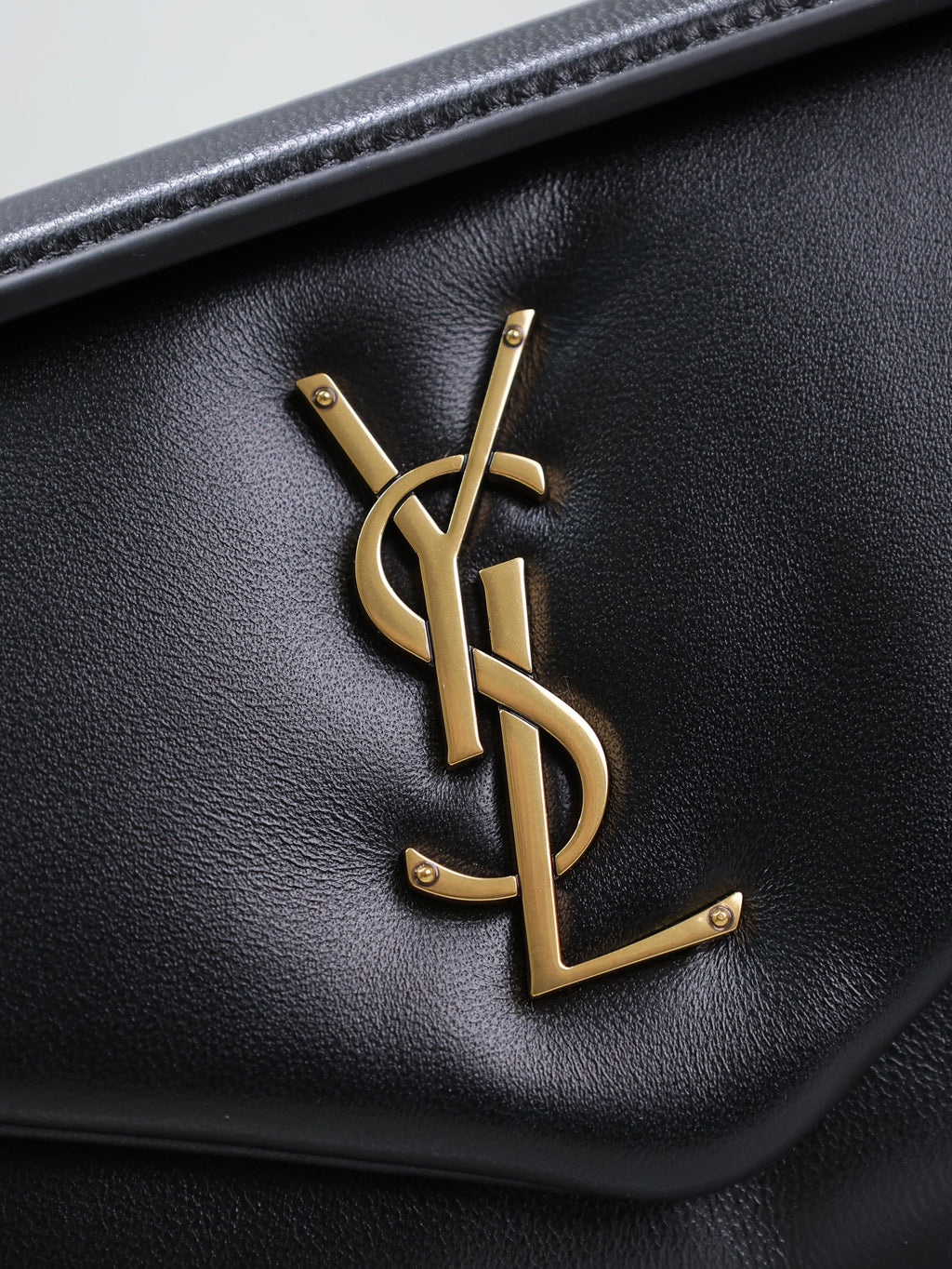 SAINT LAURENT YSL 25S CALYPSO HANDBAG 26 IN BLACK LAMBSKIN GOLD HARDWARE