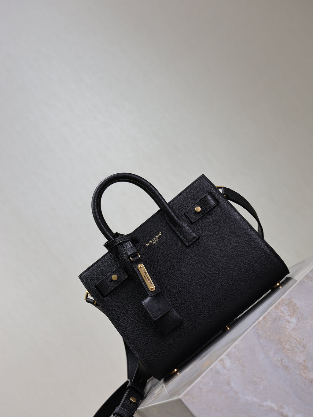 SAINT LAURENT YSL 25S SAC DE JOUR 22 IN BLACK SUPPLE GRAINED CALFSKIN GOLD HARDWARE