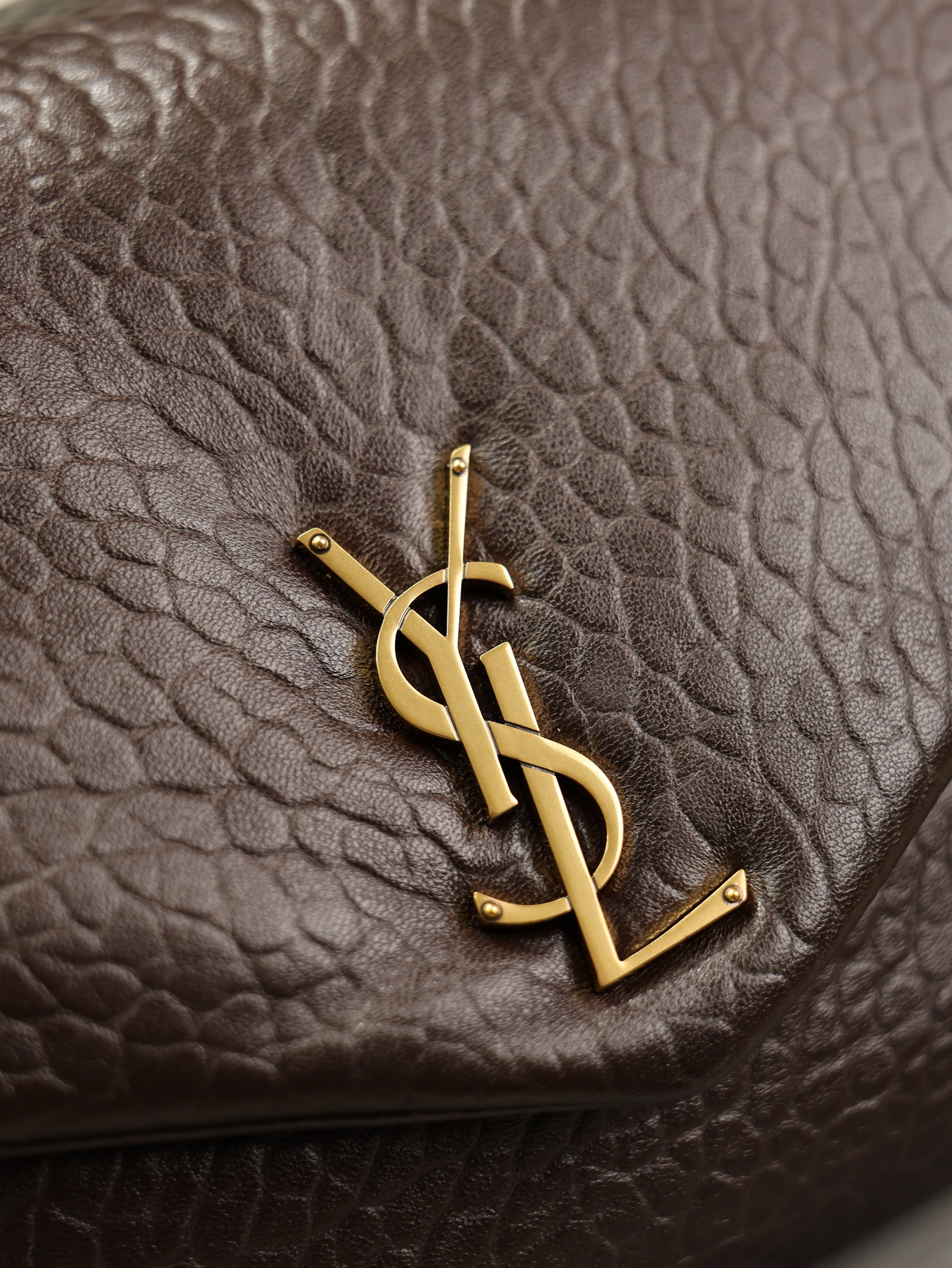 SAINT LAURENT YSL 25S CALYPSO GM 38 IN DARK CHOCOLATE CALFSKIN GOLD HARDWRE