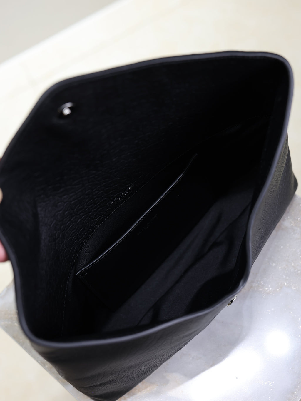 SAINT LAURENT YSL 25S CASSANDRE LARGE ENVELOPE POUCH 29 IN BLACK CALFSKIN GRAY HARDWARE