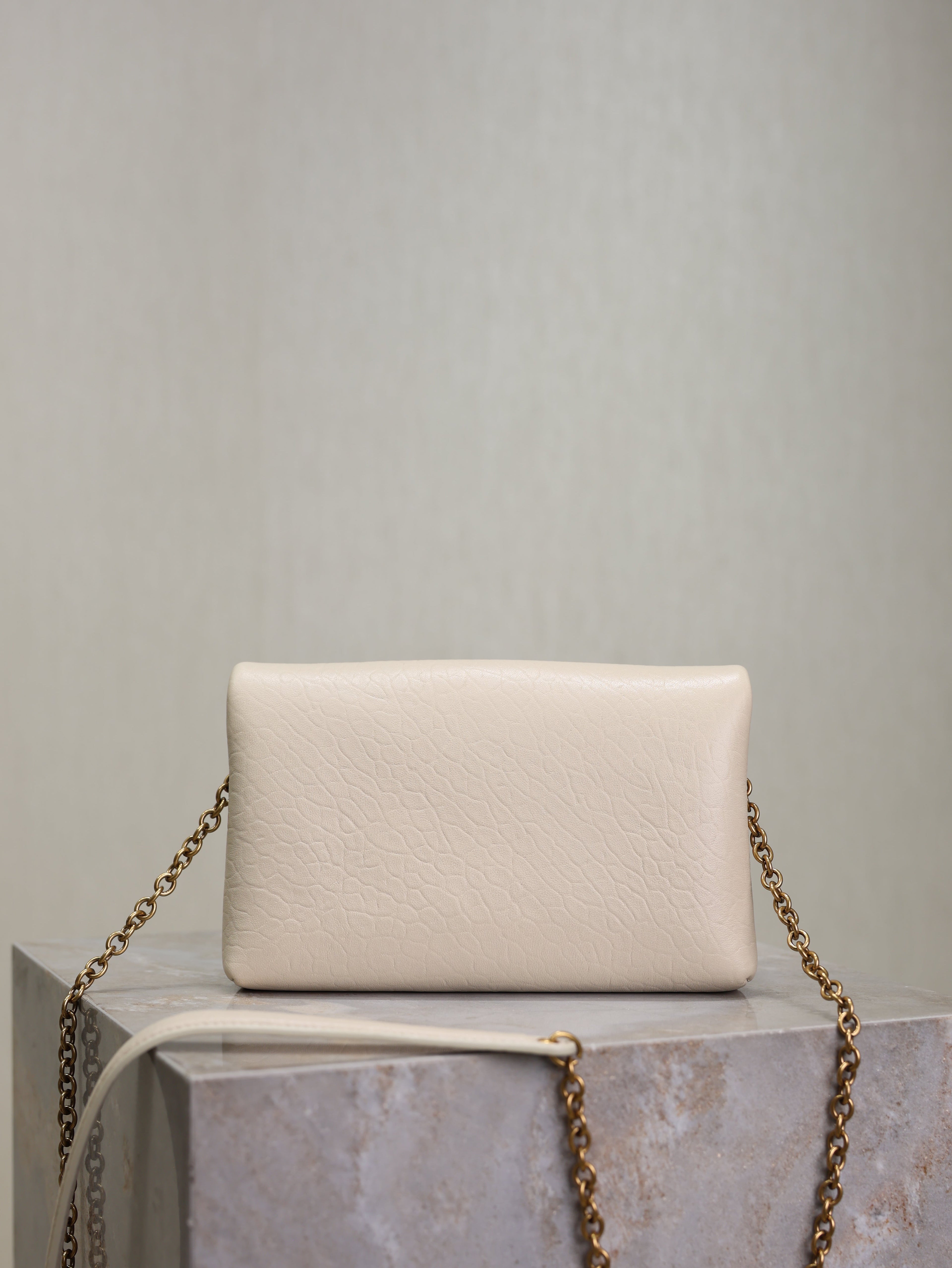 SAINT LAURENT YSL 25S CALYPSO MINI 19 IN BLANC VINTAGE LAMBSKIN GOLD HARDWARE