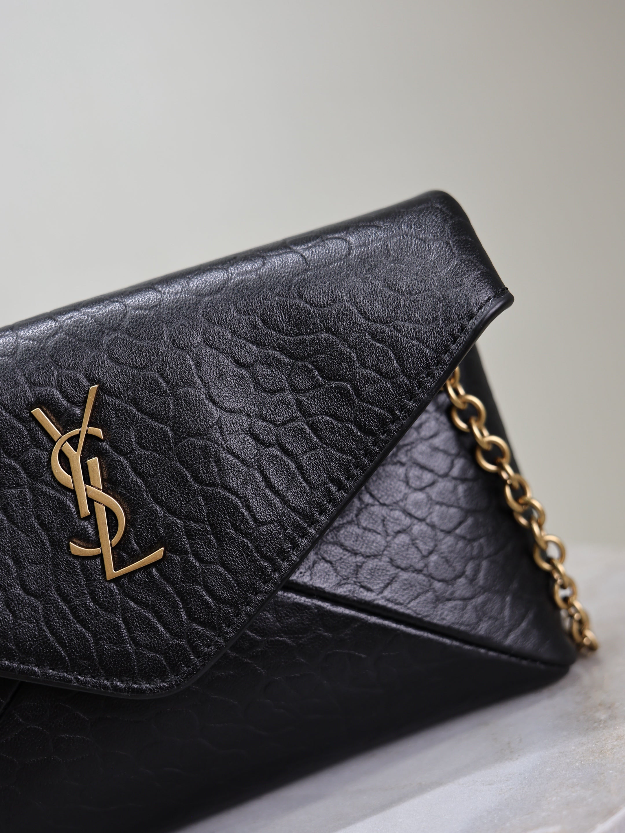 SAINT LAURENT YSL 25S CALYPSO MINI 19 IN BLACK LAMBSKIN GOLD HARDWRE