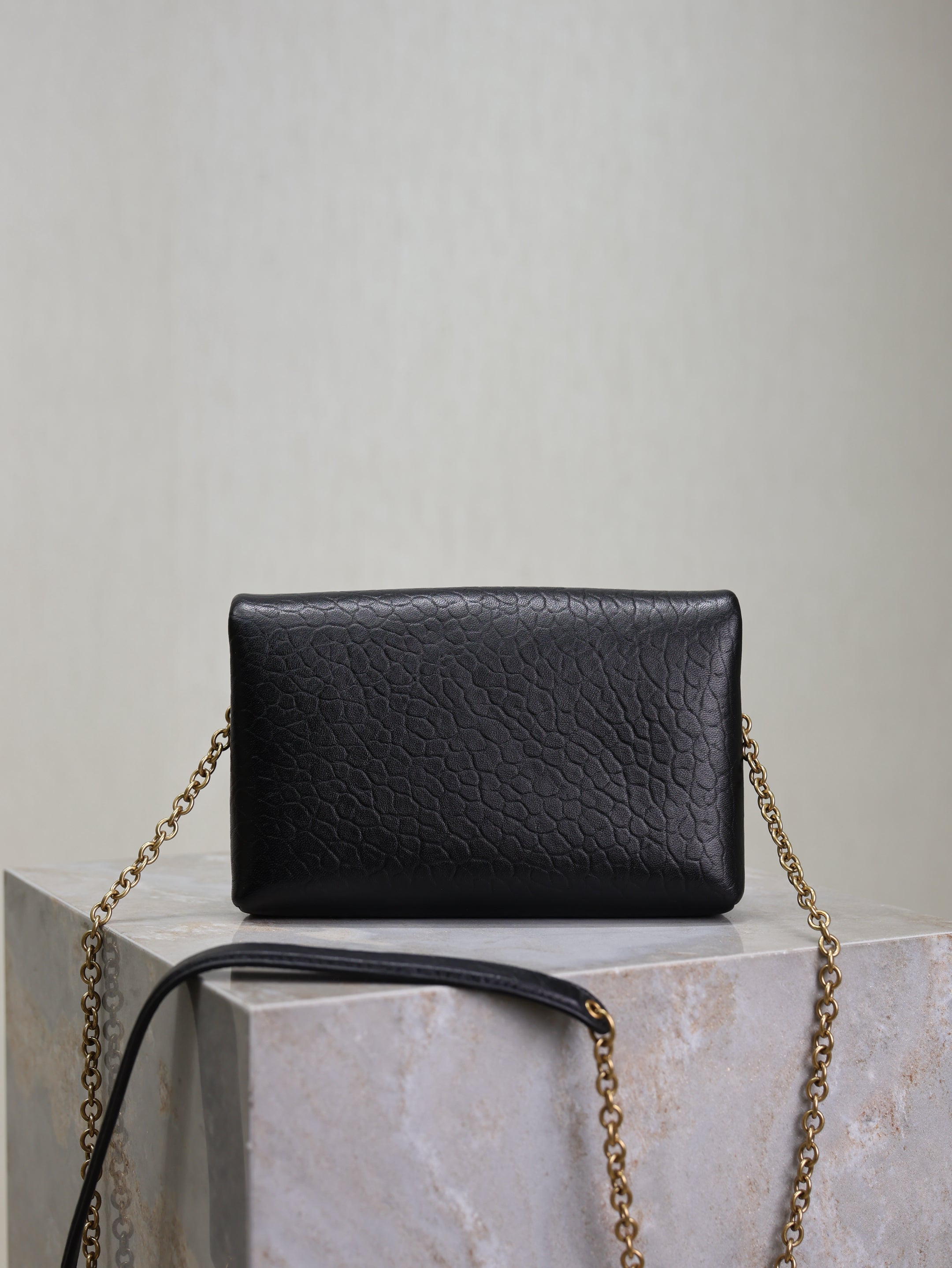 SAINT LAURENT YSL 25S CALYPSO MINI 19 IN BLACK LAMBSKIN GOLD HARDWRE