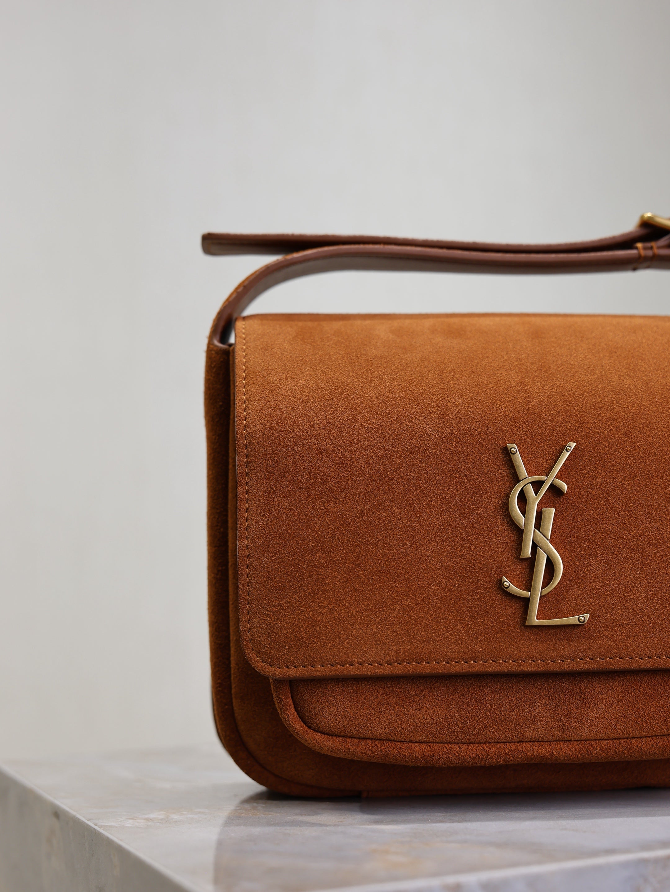 SAINT LAURENT YSL 25S NIKI SATCHEL 22 IN DARK CARAMEL SUEDE GOLD HARDWRE