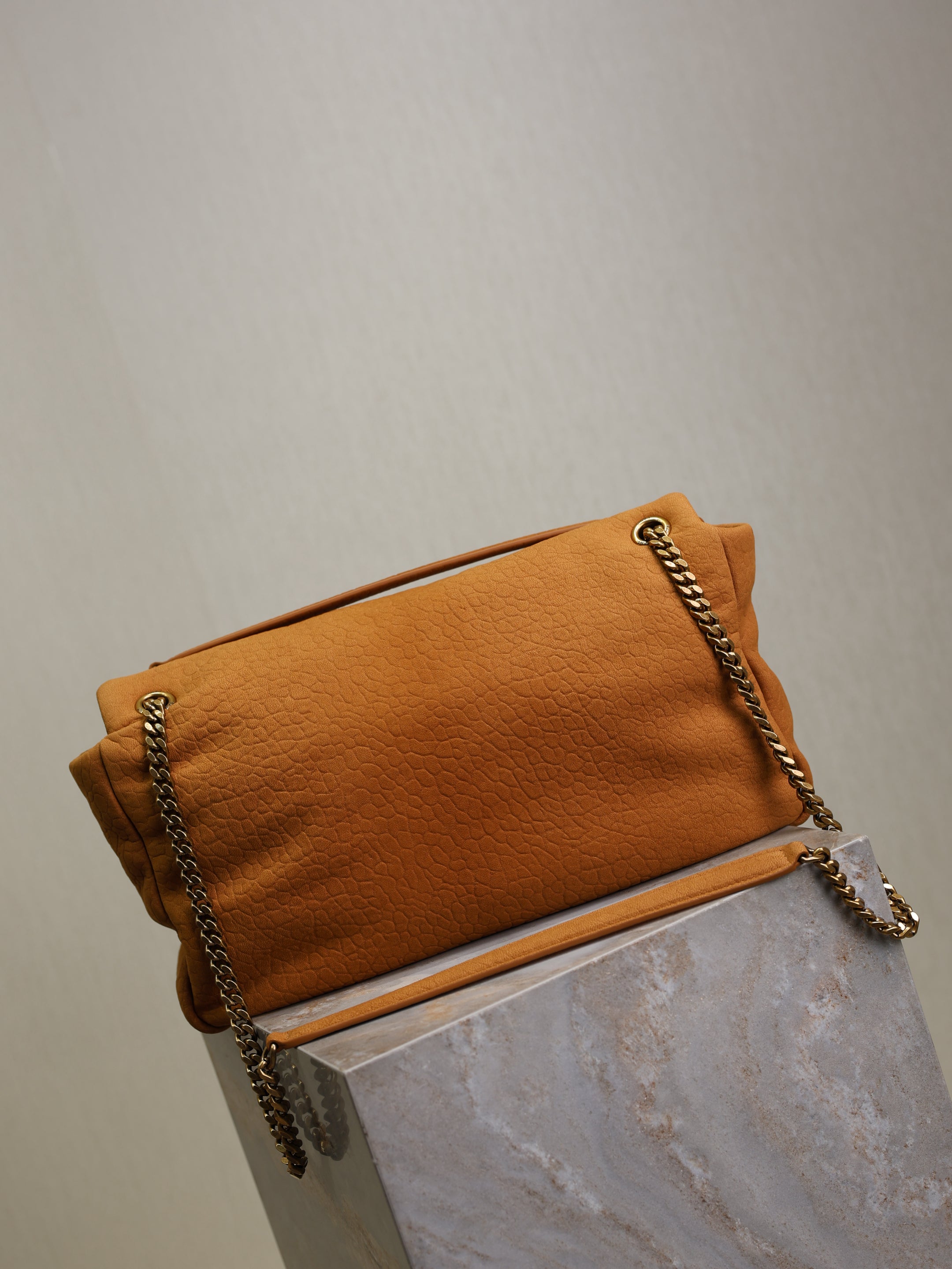 SAINT LAURENT YSL 25S CALYPSO GM 38 IN BURNT ORANGE GRAINED CALFSKIN GOLD HARDWARE