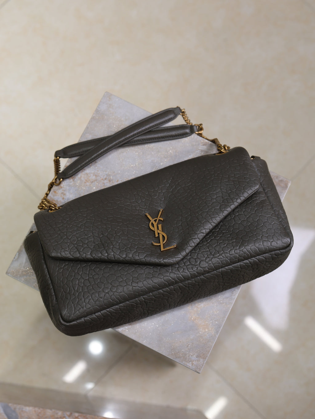 SAINT LAURENT YSL 25S CALYPSO 30 IN DARK OLIVE GRAINED CALFSKIN GOLD HARDWARE