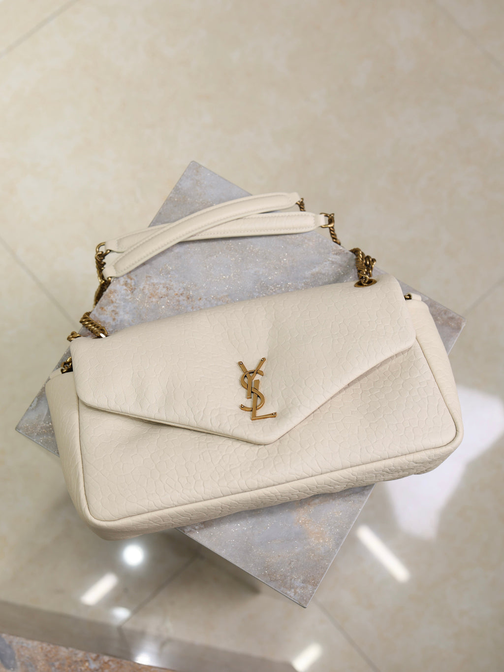 SAINT LAURENT YSL 25S CALYPSO 30 IN IVORY GRAINED CALFSKIN GOLD HARDWRE