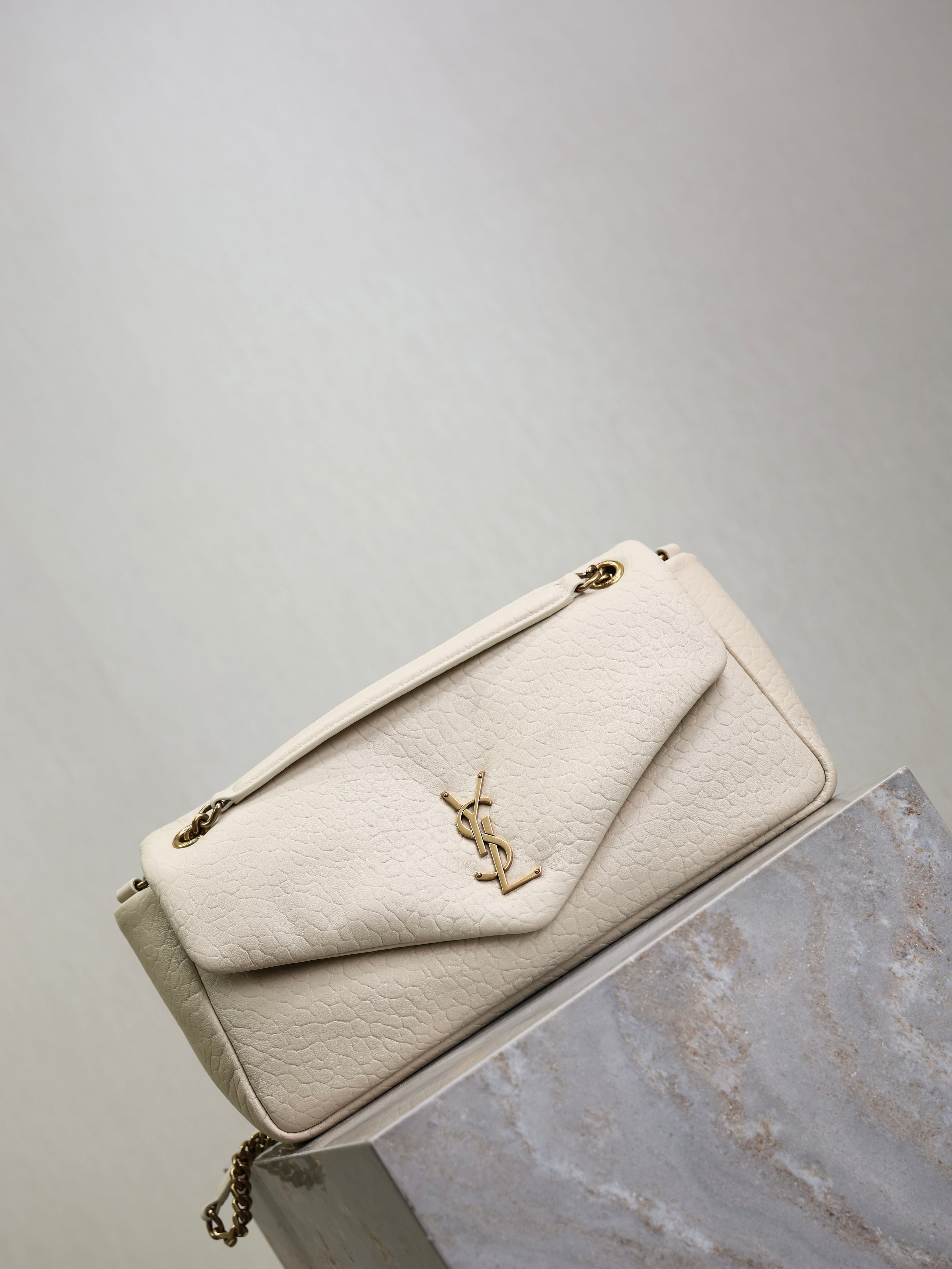 SAINT LAURENT YSL 25S CALYPSO 30 IN IVORY GRAINED CALFSKIN GOLD HARDWARE