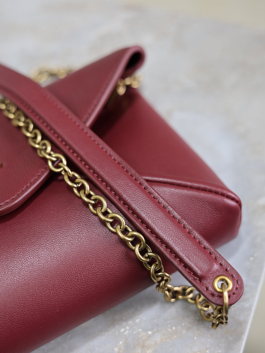 SAINT LAURENT YSL 25S CALYPSO MINI 19 IN BURGUNDY CALFSKIN GOLD HARDWARE