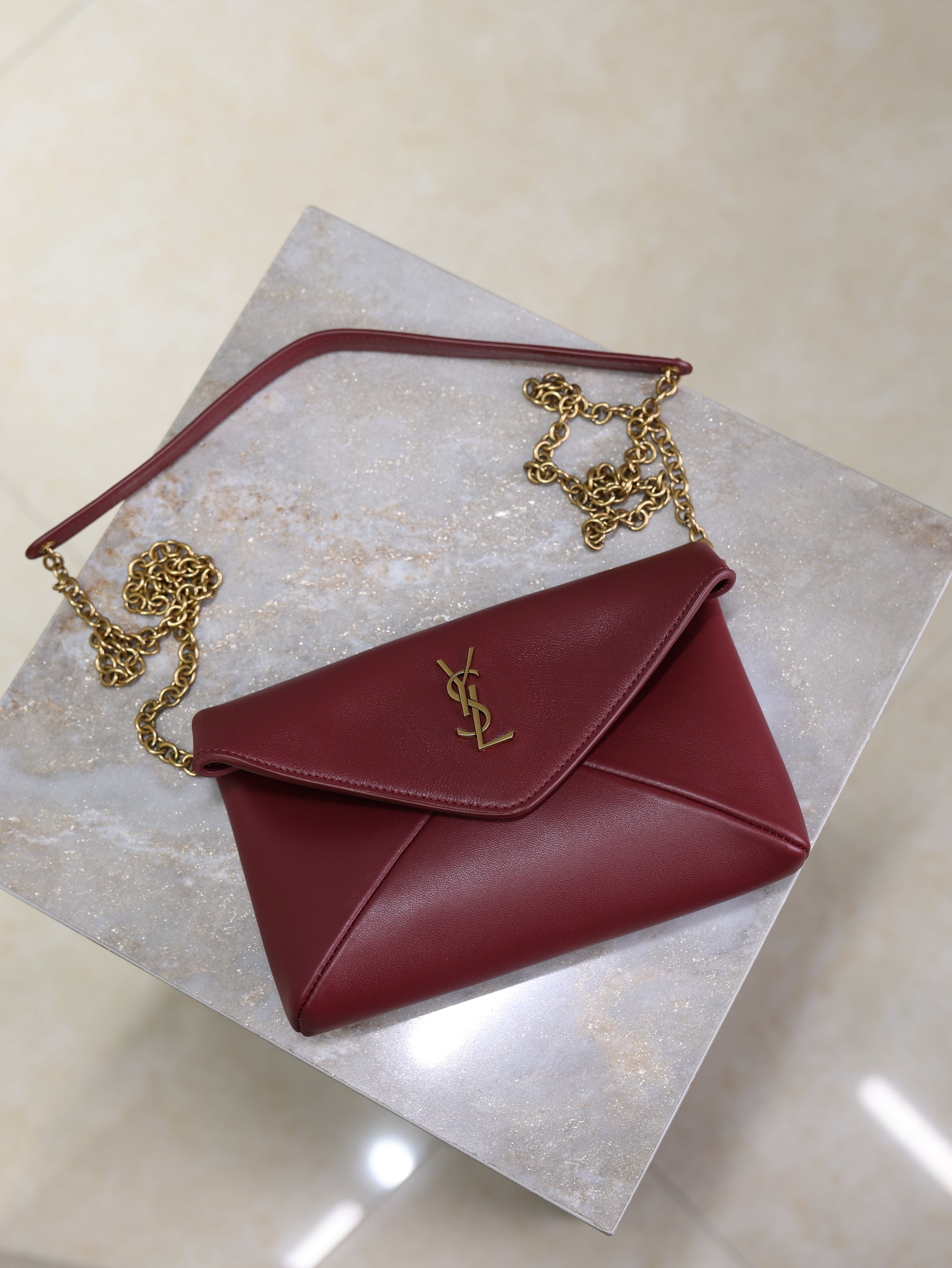 SAINT LAURENT YSL 25S CALYPSO MINI 19 IN BURGUNDY CALFSKIN GOLD HARDWRE