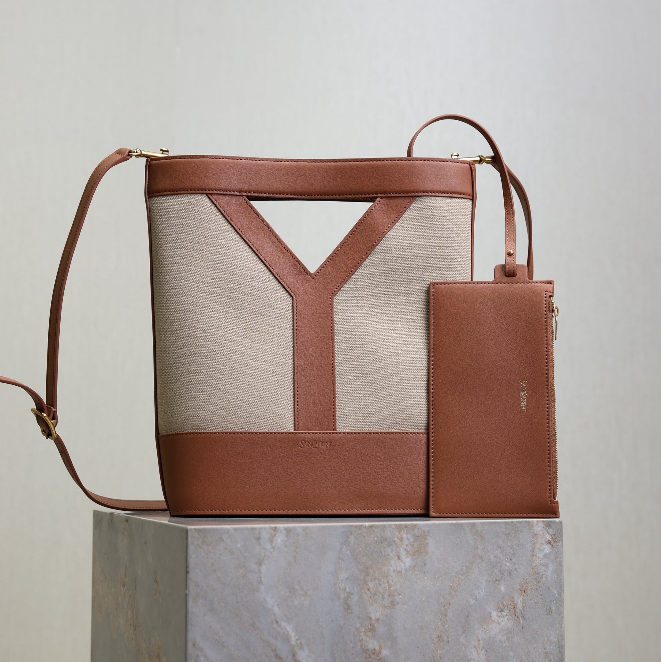SAINT LAURENT YSL 25S Y SMALL BUCKET 29 IN DESERT DUST AND BRICK CANVAS GOLD HARDWRE