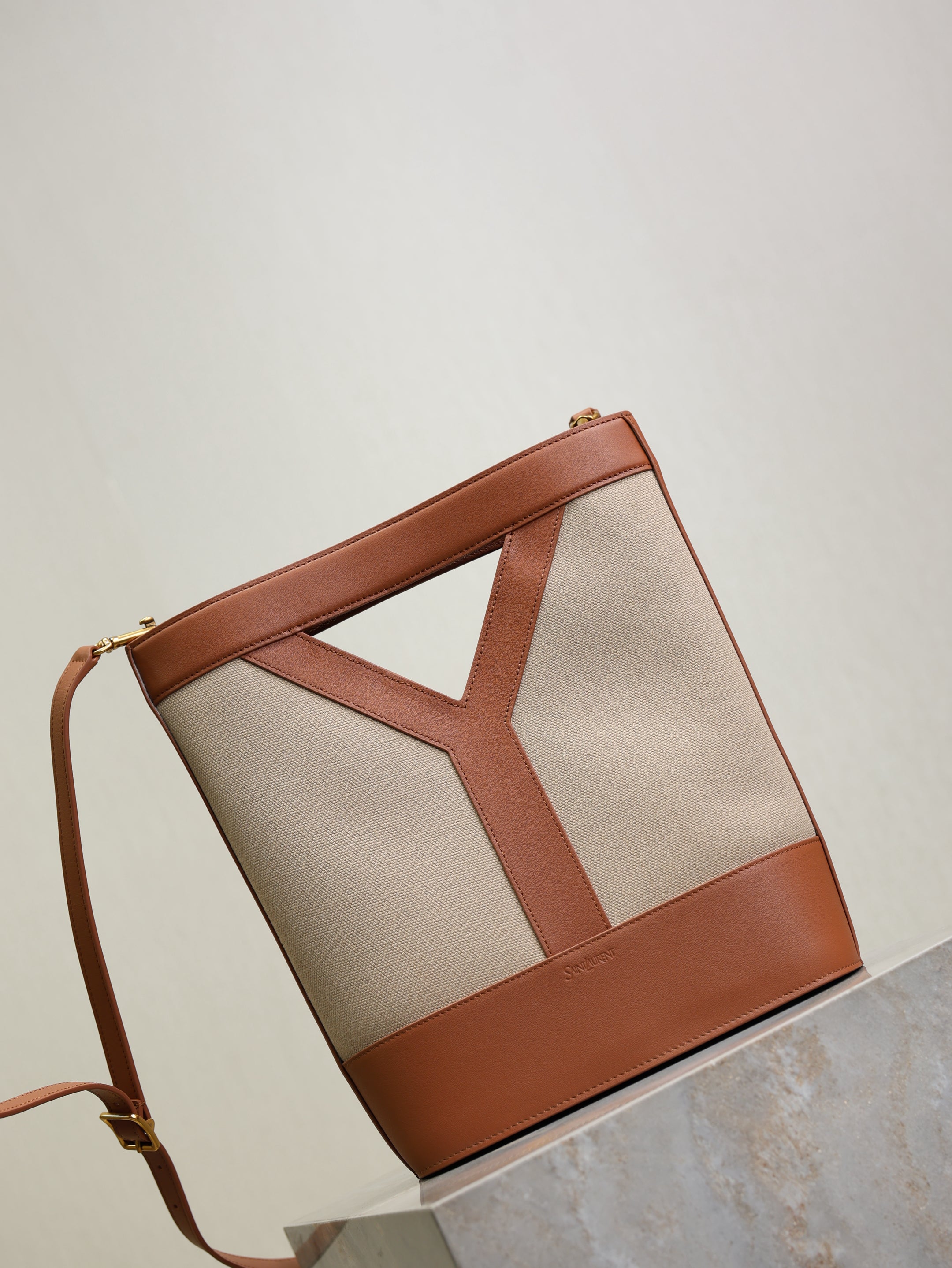 SAINT LAURENT YSL 25S Y SMALL BUCKET 29 IN DESERT DUST AND BRICK CANVAS GOLD HARDWRE