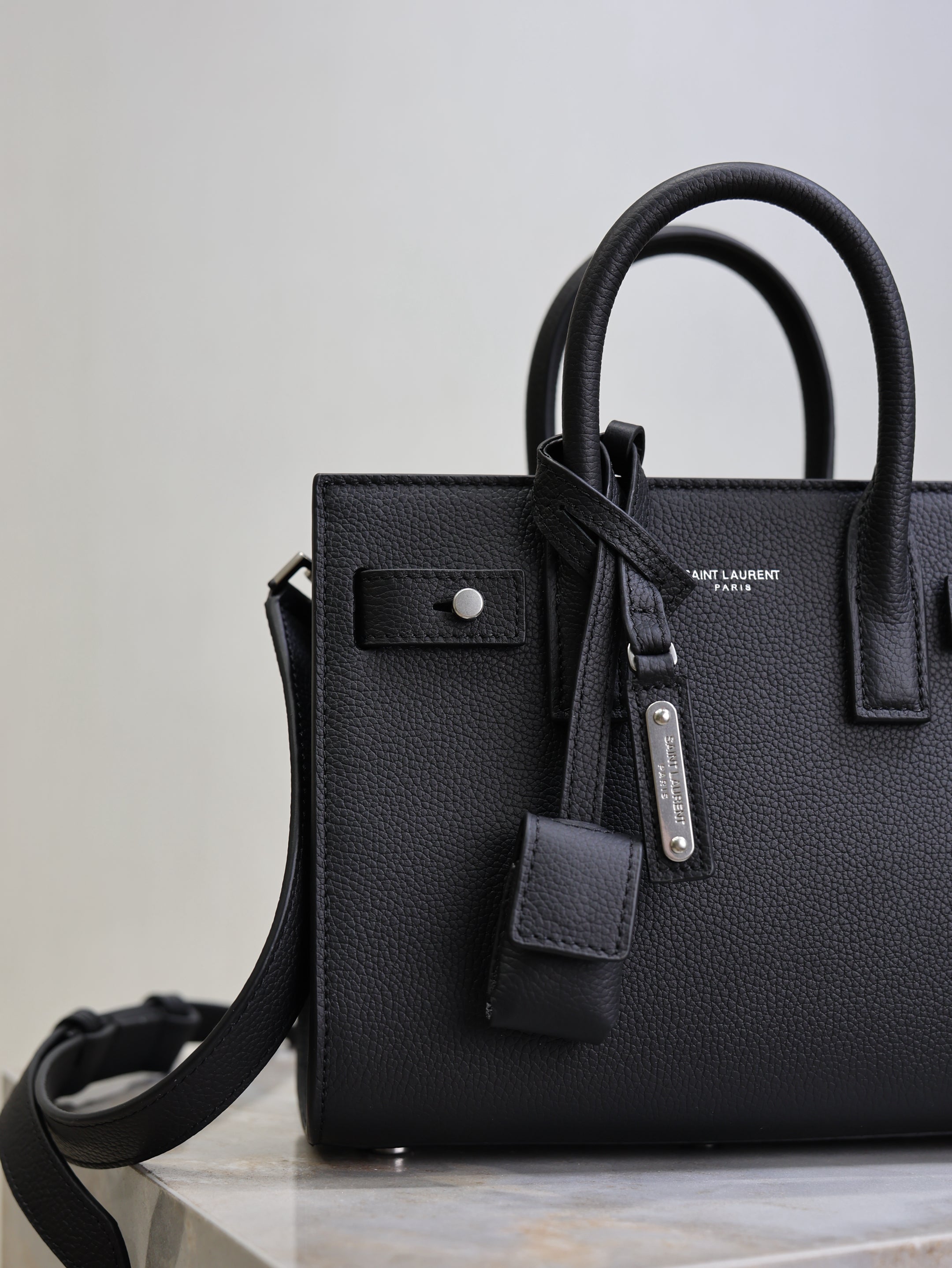 SAINT LAURENT YSL 25S SAC DE JOUR 22 IN BLACK GRAINED CALFSKIN SILVER HARDWARE
