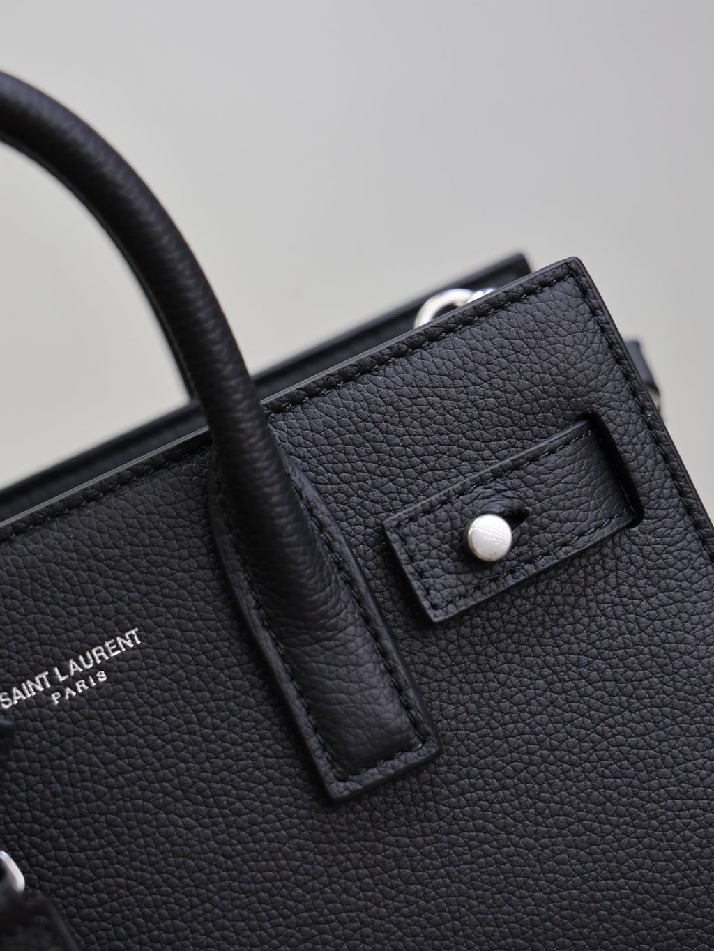 SAINT LAURENT YSL 25S SAC DE JOUR 22 IN BLACK GRAINED CALFSKIN SILVER HARDWARE