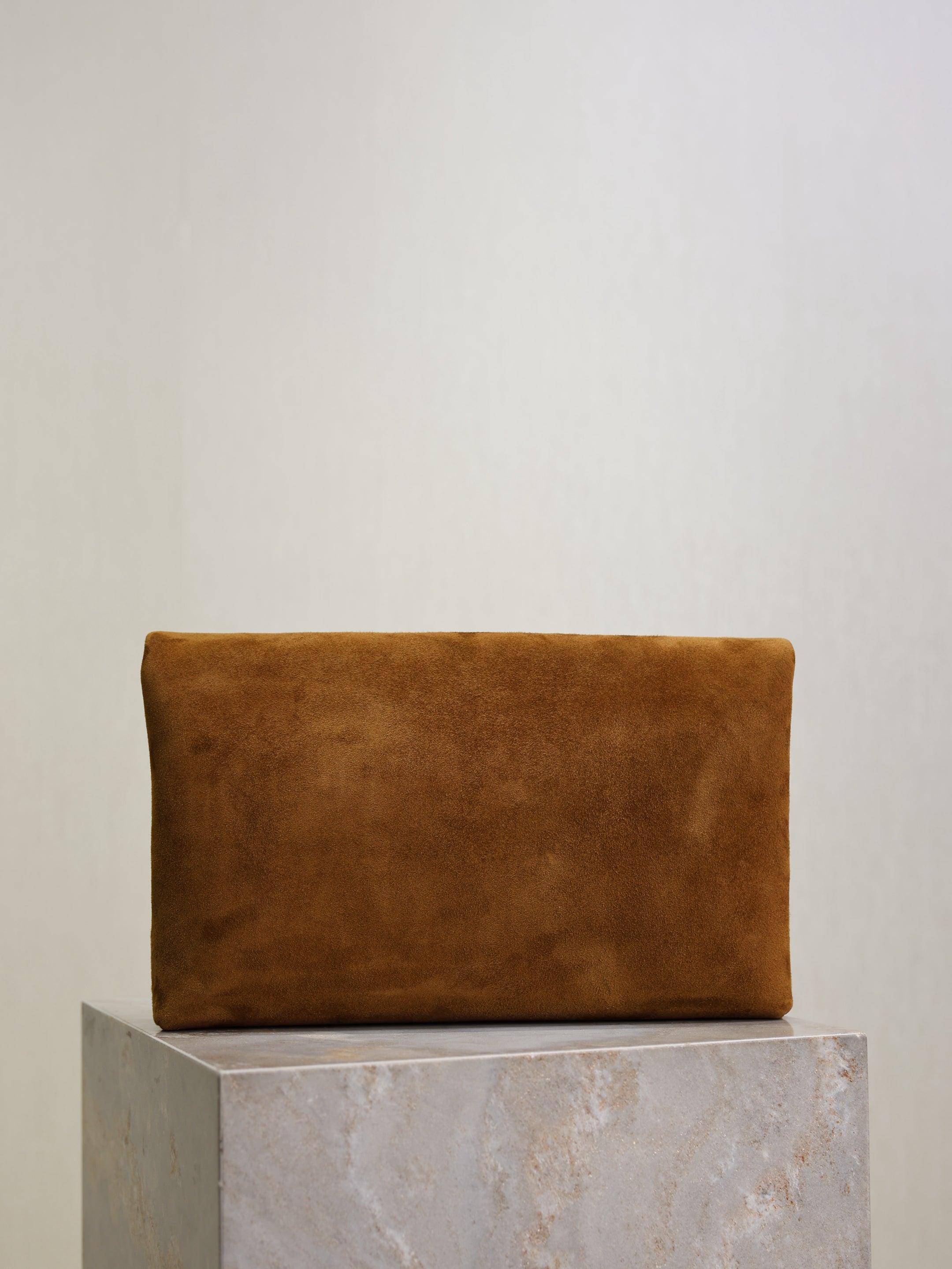 SAINT LAURENT YSL 25S CASSANDRE LARGE ENVELOPE POUCH 29 IN BURNT UMBER SUEDE GOLD HARDWARE