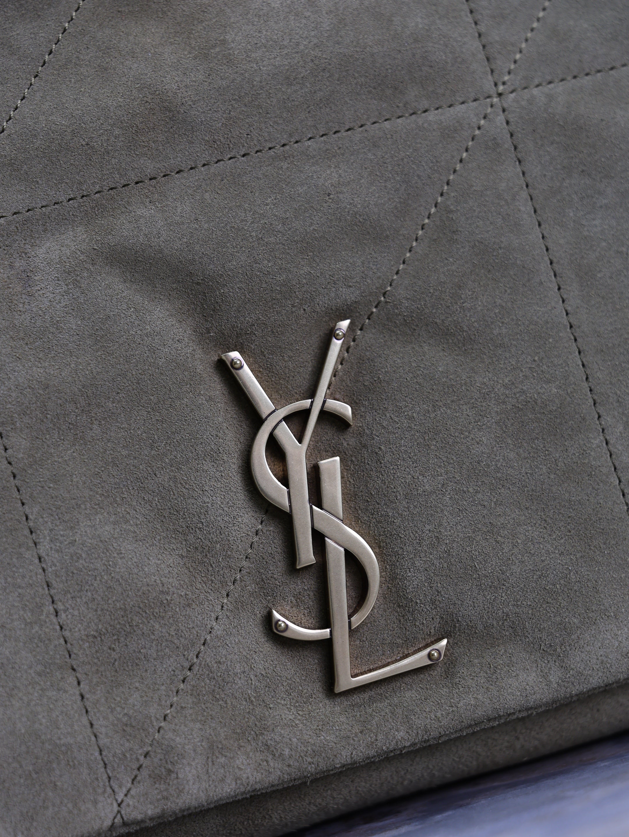 SAINT LAURENT YSL 25S LARGE JAMIE 43 IN MUTED KHAKI SUEDE GOLD HARDWARE