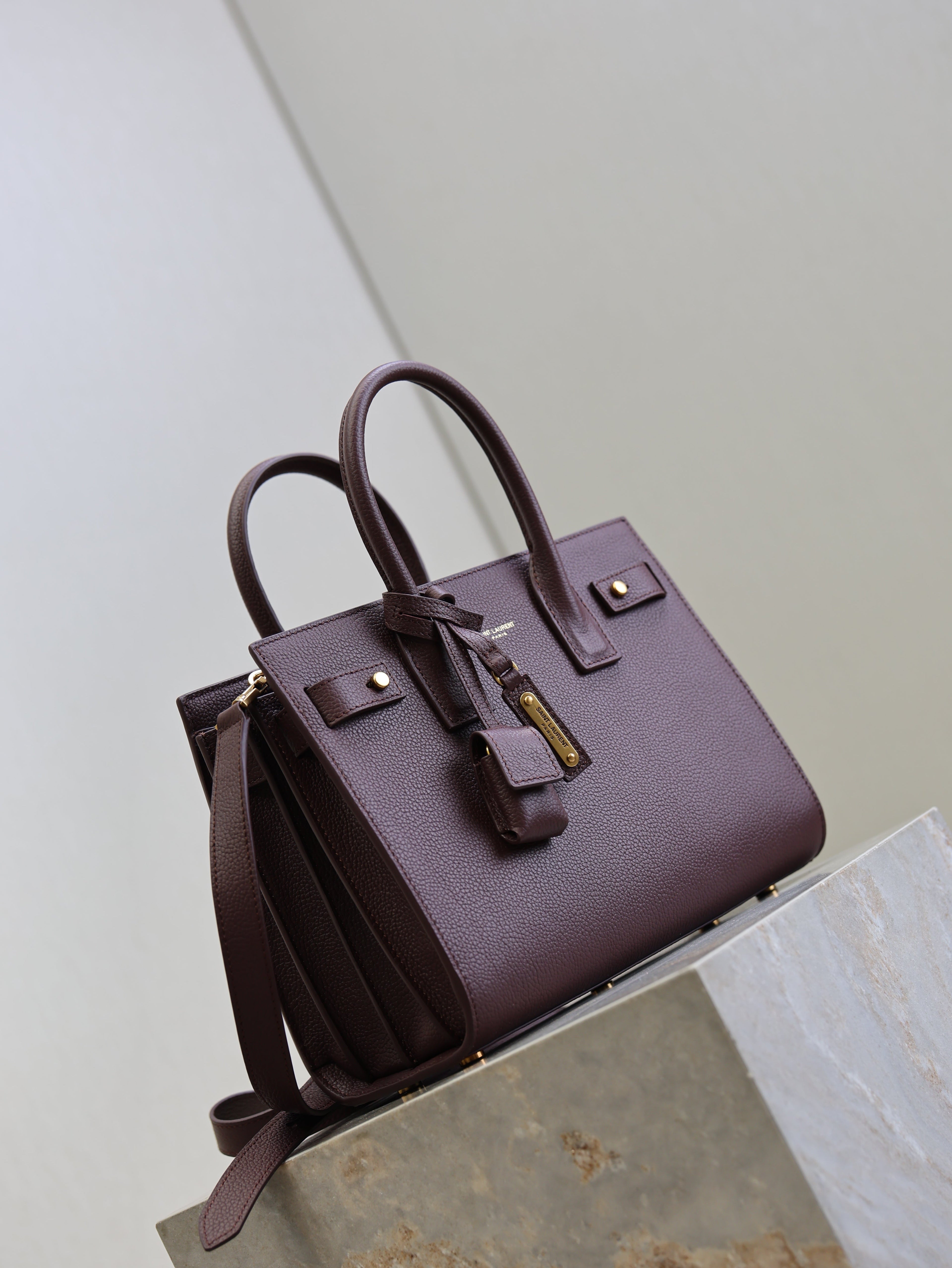 SAINT LAURENT YSL 25S SAC DE JOUR MM 26 IN ROUGE CABERNET SUPPLE GRAINED CALFSKIN