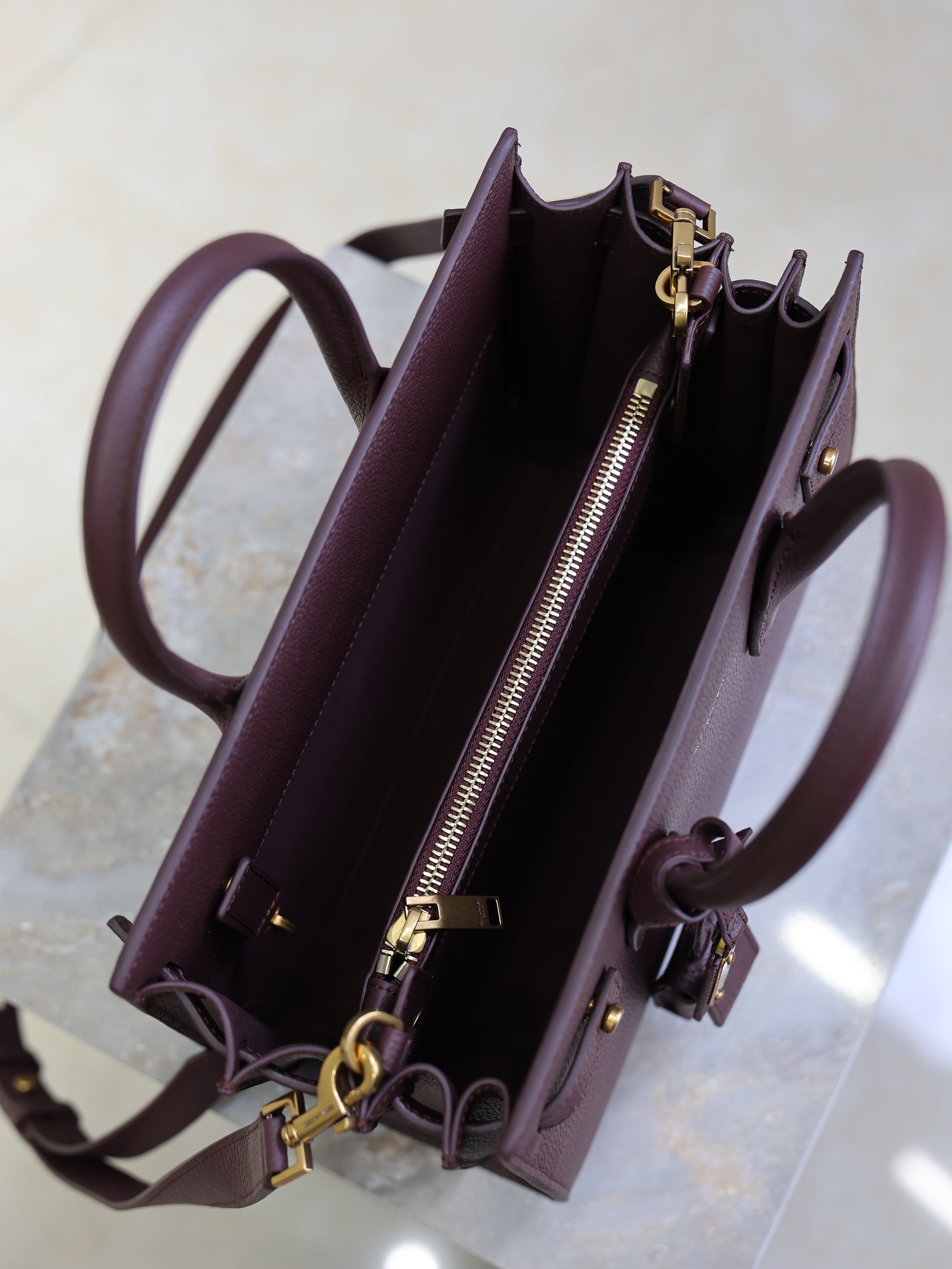SAINT LAURENT YSL 25S SAC DE JOUR MM 26 IN ROUGE CABERNET SUPPLE GRAINED CALFSKIN