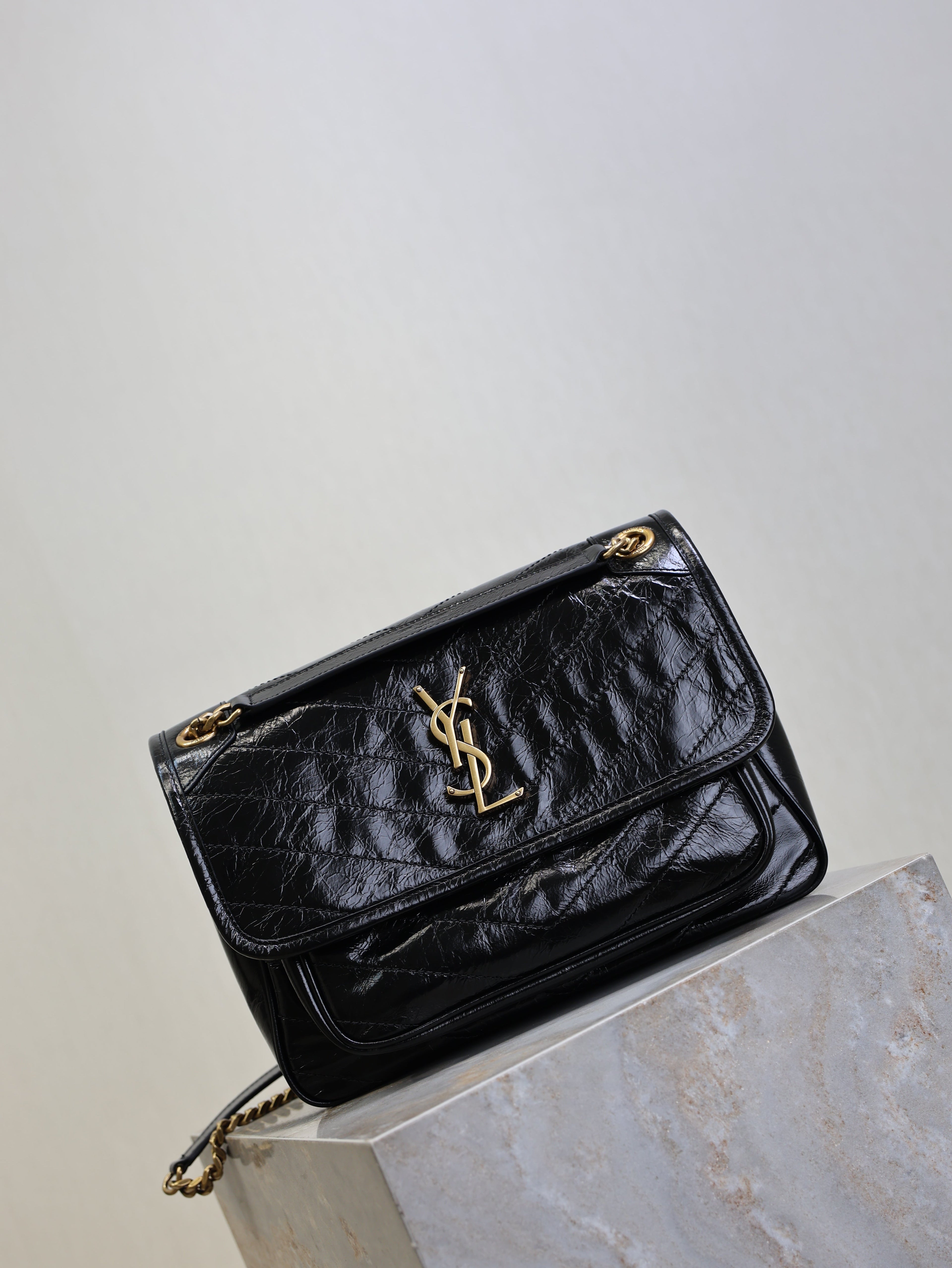 SAINT LAURENT YSL 25S NIKI MM BAG 28 IN BLACK GLOSSY CALFSKIN GOLD HARDWARE