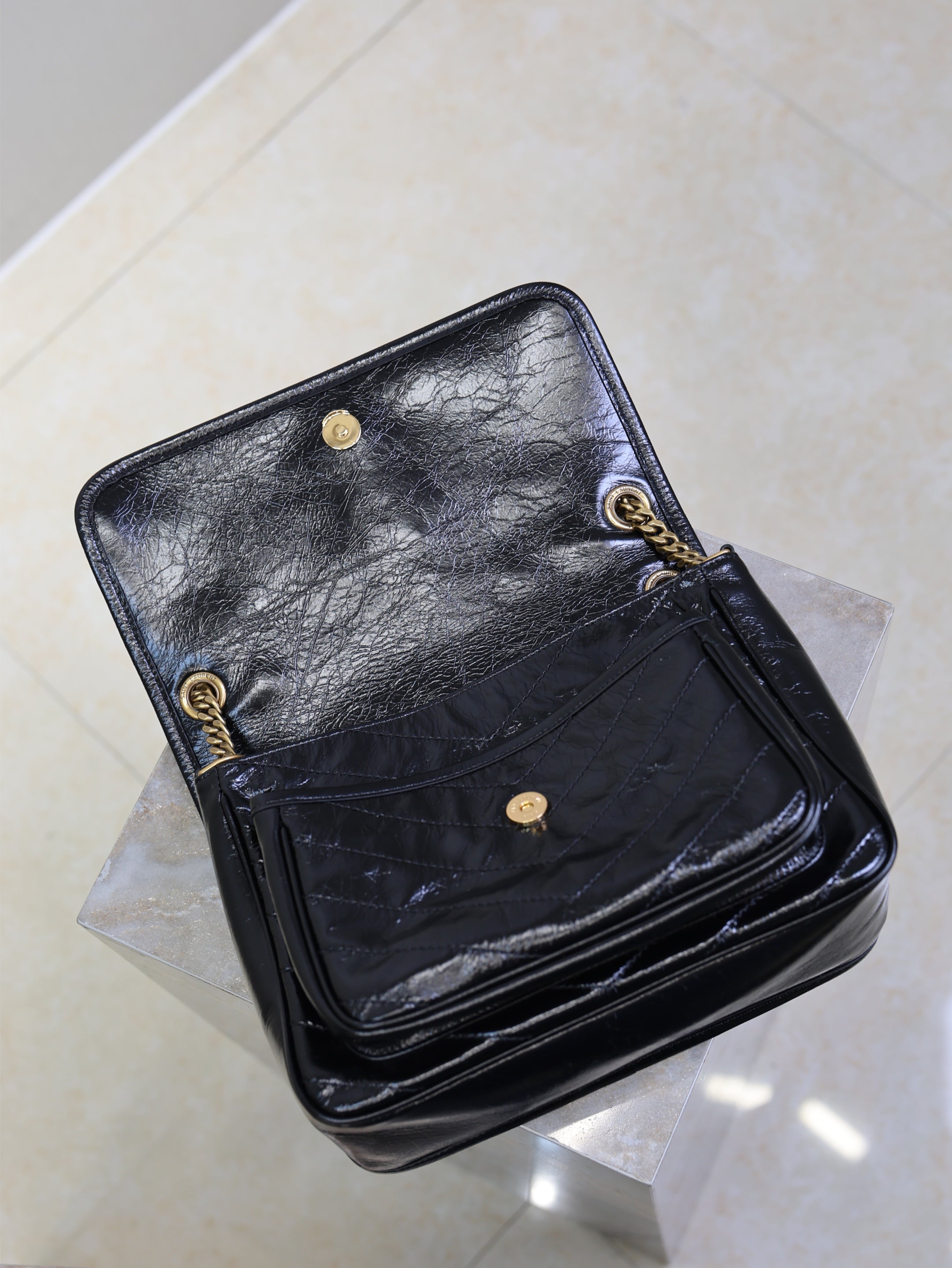 SAINT LAURENT YSL 25S NIKI MM BAG 28 IN BLACK GLOSSY CALFSKIN GOLD HARDWARE