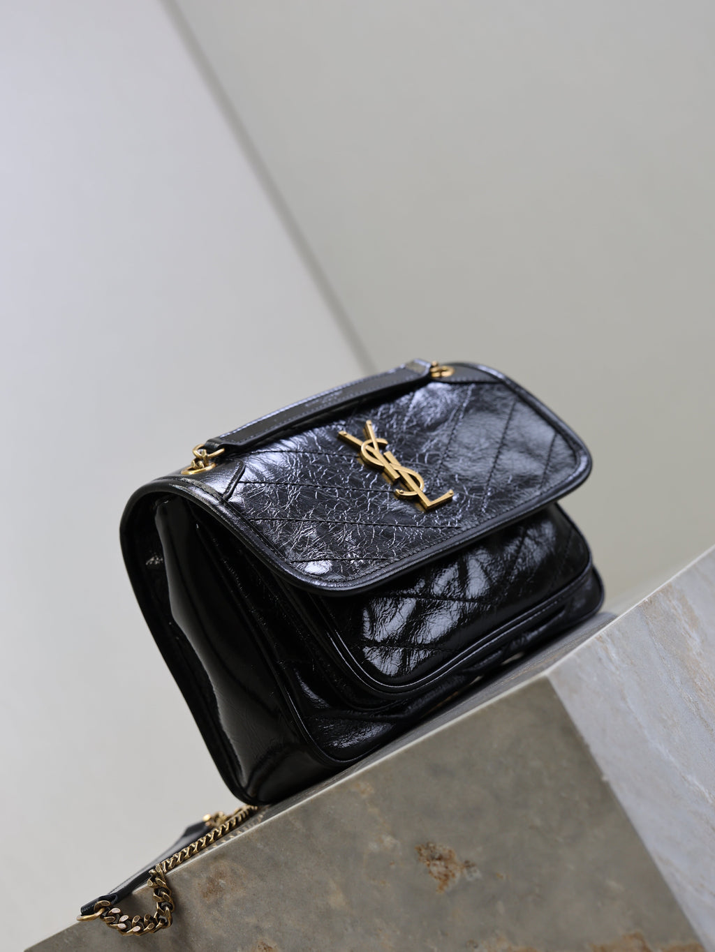 SAINT LAURENT YSL 25S NIKI BAG 22 IN BLACK GLOSSY CALFSKIN GOLD HARDWRE