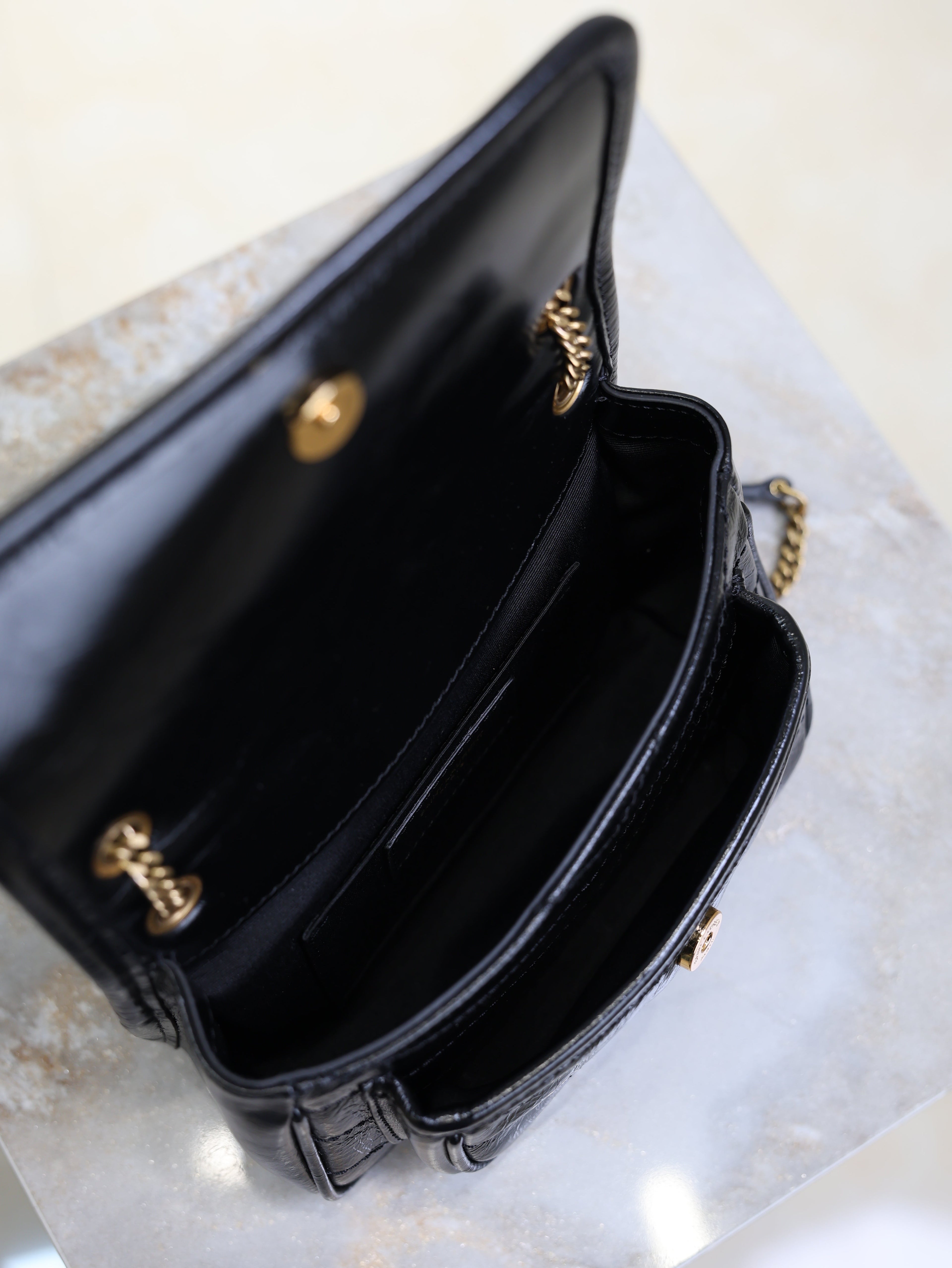 SAINT LAURENT YSL 25S NIKI BAG 18 IN BLACK GLOSSY CALFSKIN GOLD HARDWARE