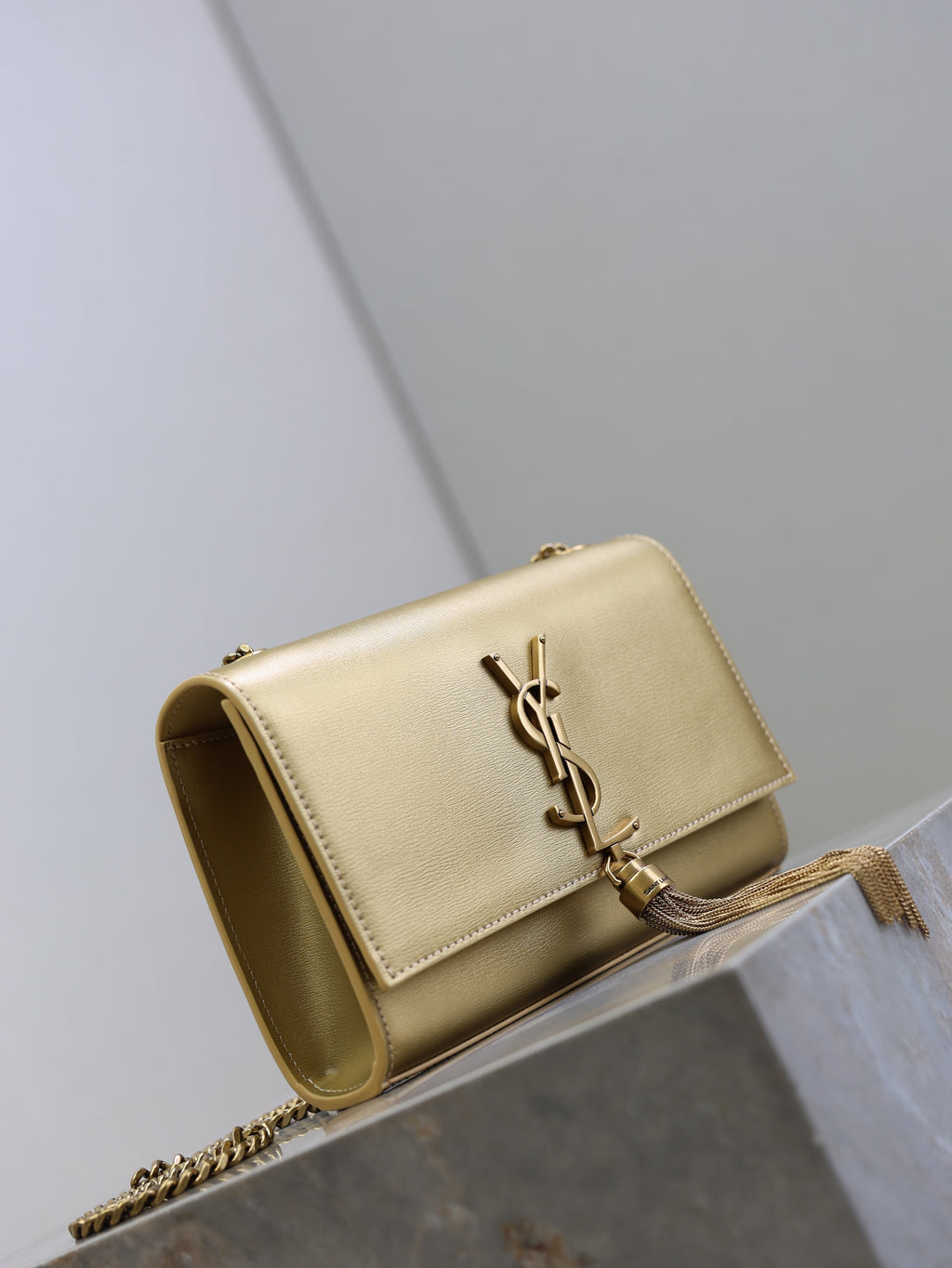 SAINT LAURENT YSL 25S KATE TASSEL 20 IN GOLD METALLIC CALFSKIN GOLD HARDWRE