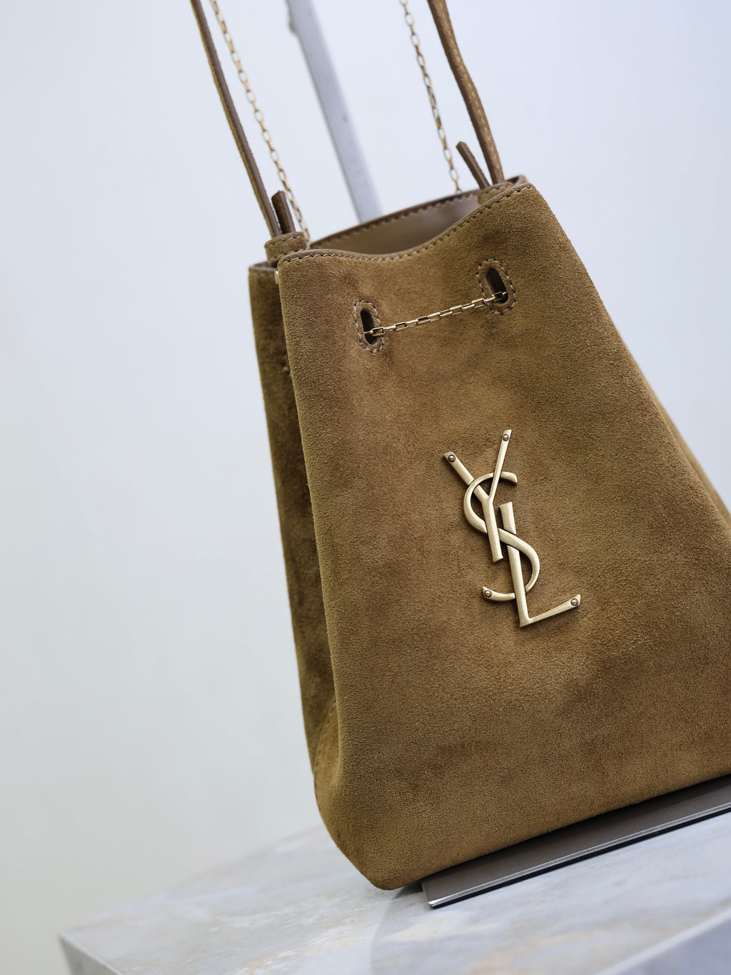 SAINT LAURENT YSL 25S POCHON BAG 24 IN CARAMEL COGNAC SUEDE GOLD HARDWRE