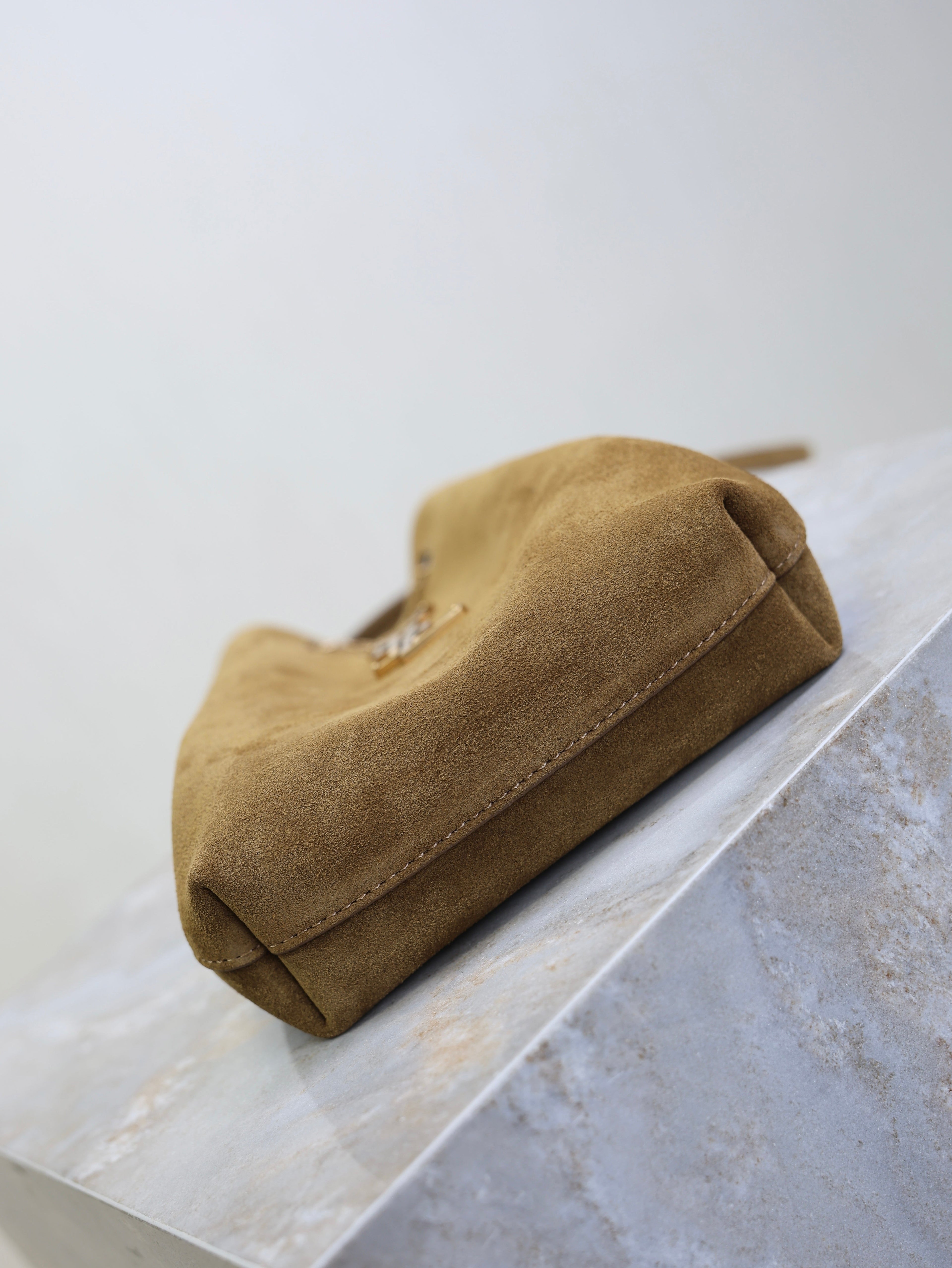 SAINT LAURENT YSL 25S POCHON BAG 24 IN CARAMEL COGNAC SUEDE GOLD HARDWARE