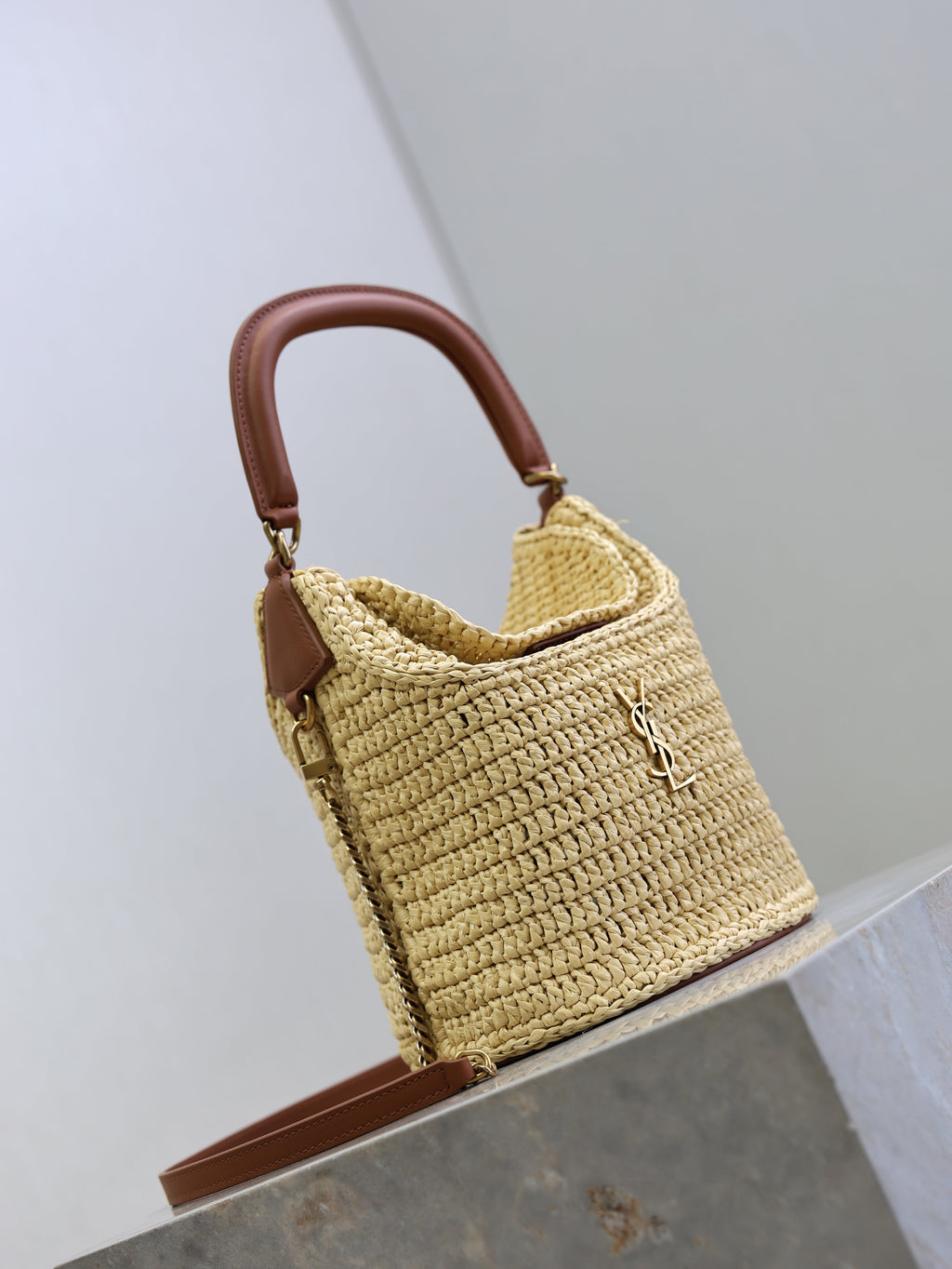 SAINT LAURENT YSL 25S GABY BUCKET BAG 19 IN RAFFIA AND CALFSKIN GOLD HARDWARE