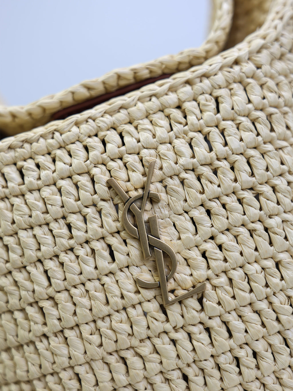 SAINT LAURENT YSL 25S GABY BUCKET BAG 19 IN RAFFIA AND CALFSKIN GOLD HARDWARE