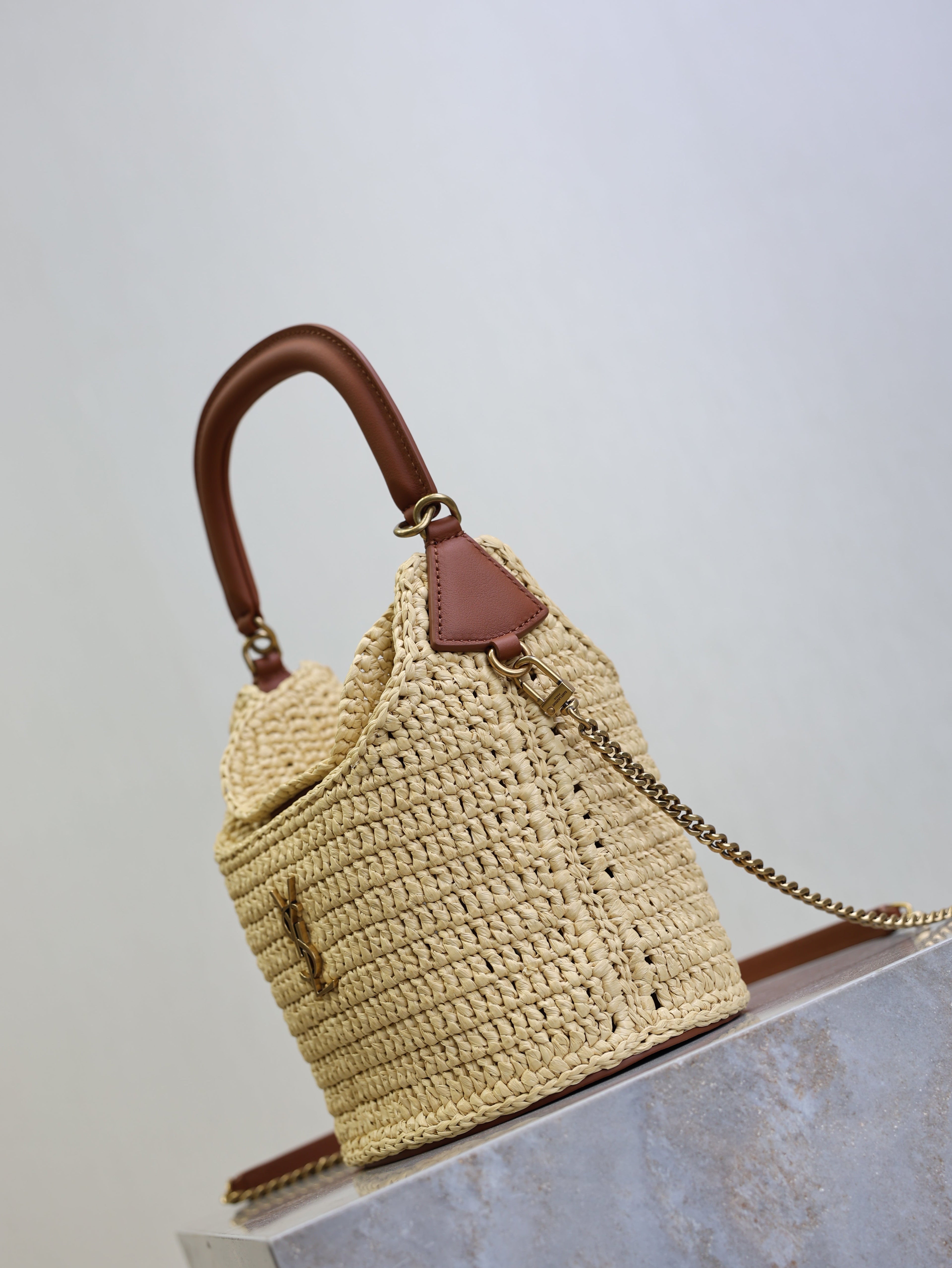 SAINT LAURENT YSL 25S GABY BUCKET BAG 19 IN RAFFIA AND CALFSKIN GOLD HARDWRE