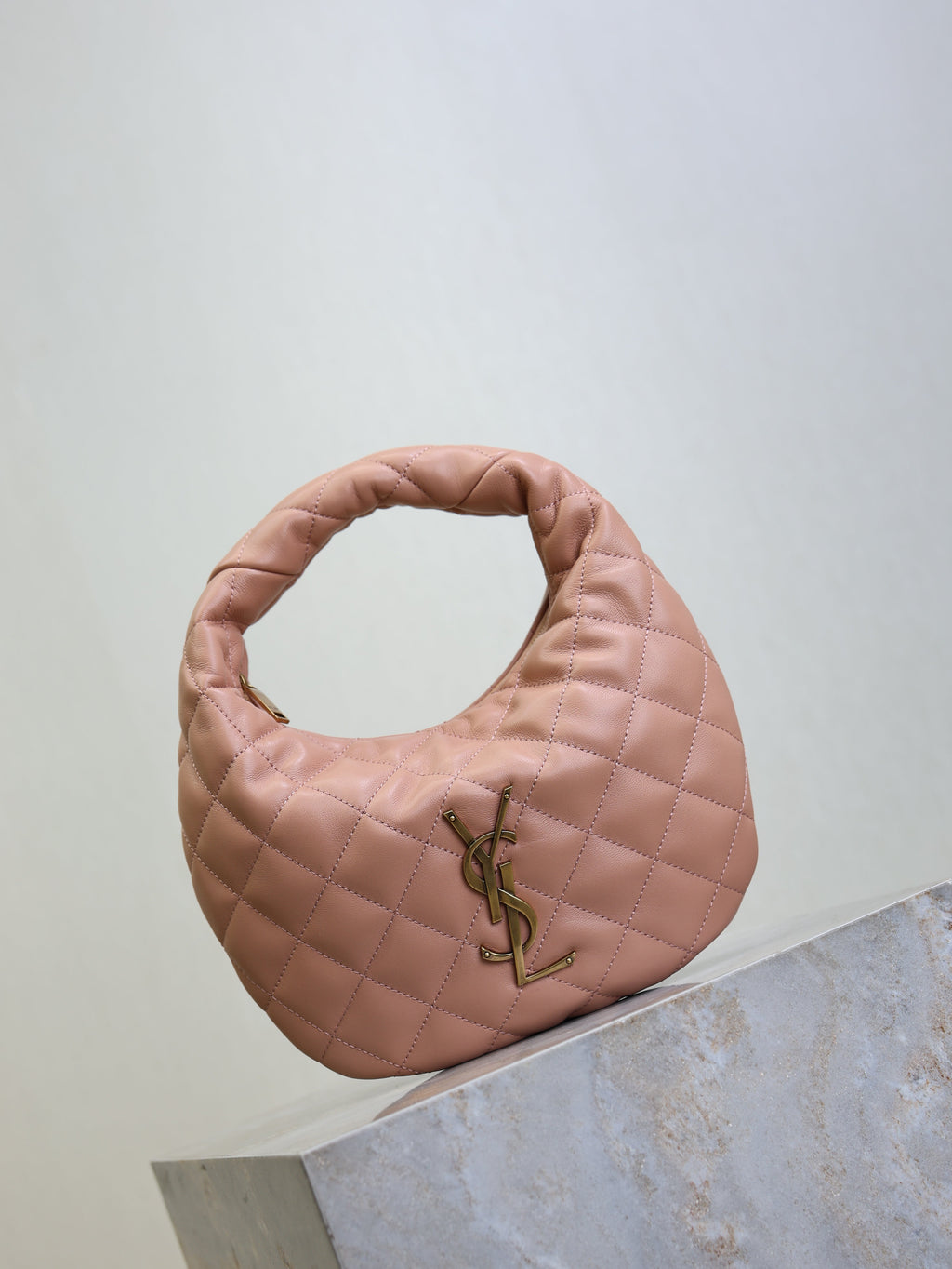 SAINT LAURENT YSL 25S ICARINO 17 IN HORTENSIA QUILTED CALFSKIN GOLD HARDWARE