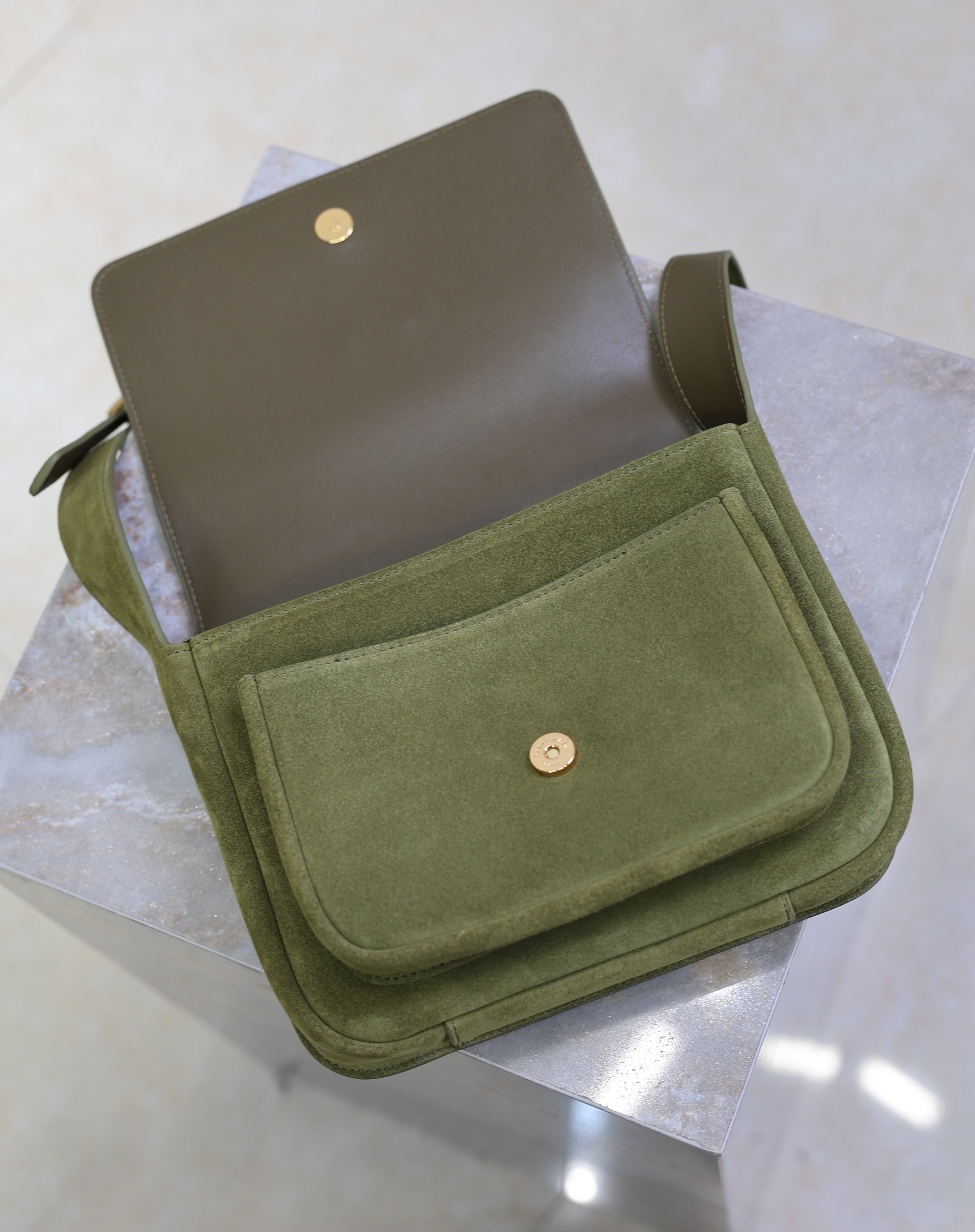 SAINT LAURENT YSL 25S NIKI SATCHEL 22 IN BARLEY GREEN SUEDE GOLD HARDWRE