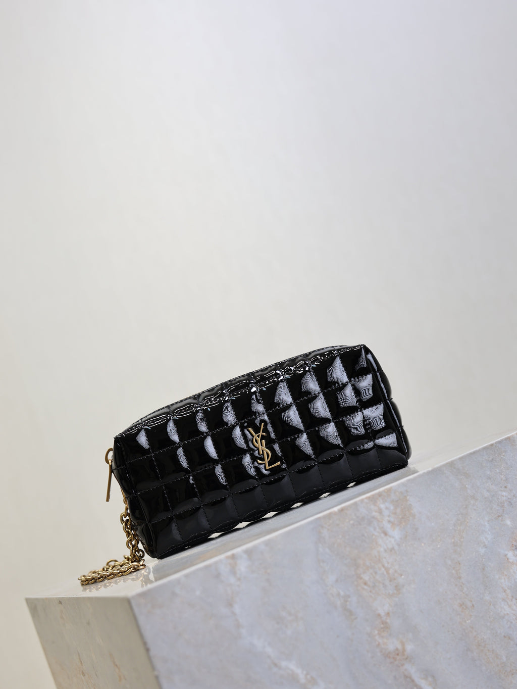 SAINT LAURENT YSL 25S CASSANDRE MATELASSÉ CARRÉ POUCH ON CHAIN 18 IN BLACK SHINY CALFSKIN