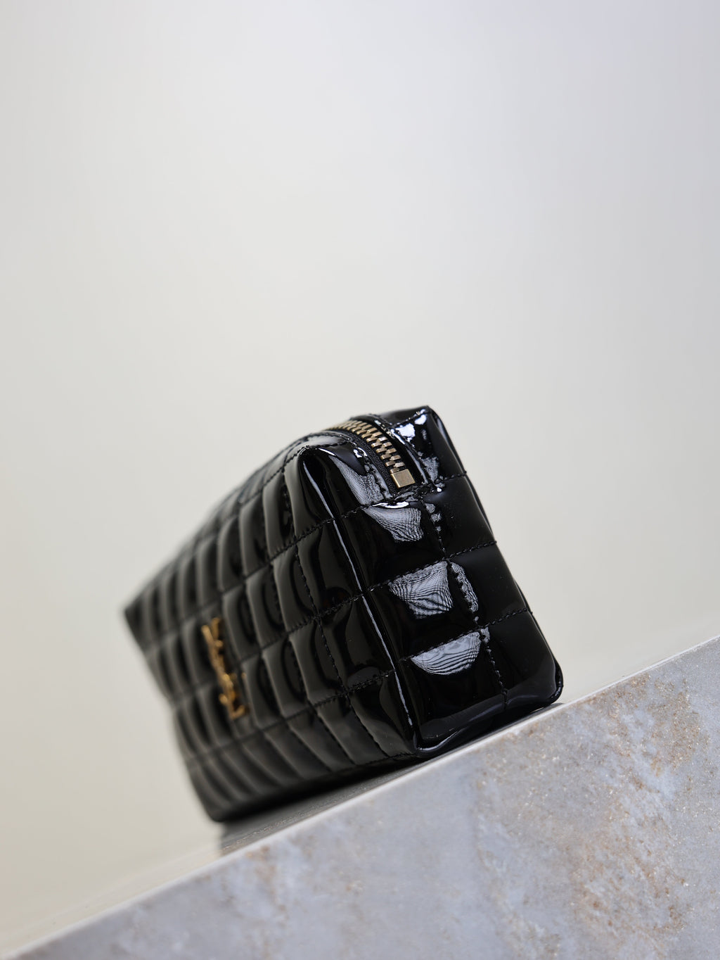 SAINT LAURENT YSL 25S CASSANDRE MATELASSÉ CARRÉ POUCH ON CHAIN 18 IN BLACK SHINY CALFSKIN